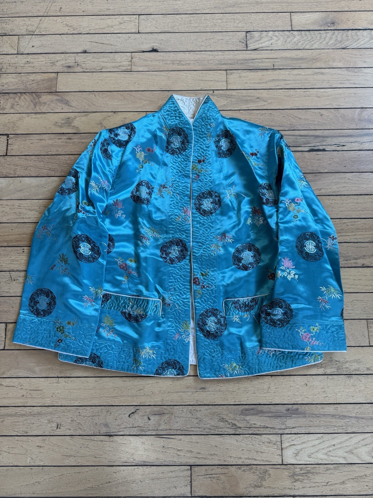 Vintage 60s 70s Silk Rayon Embroidered Kimono Shirt Jacket M/L Chinese Reverse
