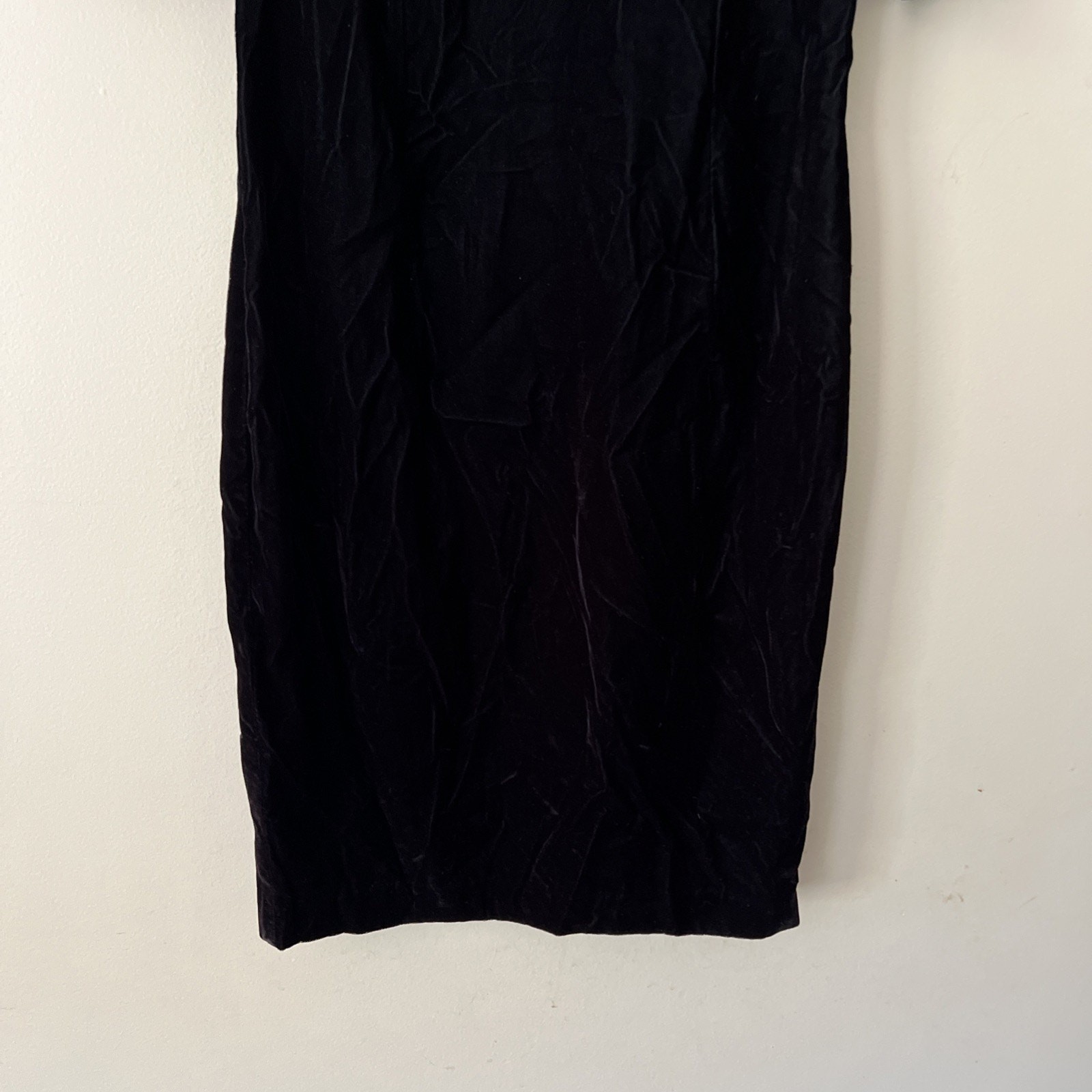 Cachet Vintage 90s 1990s Black Velvet Cocktail Dress LBD Sexy Small No Tag