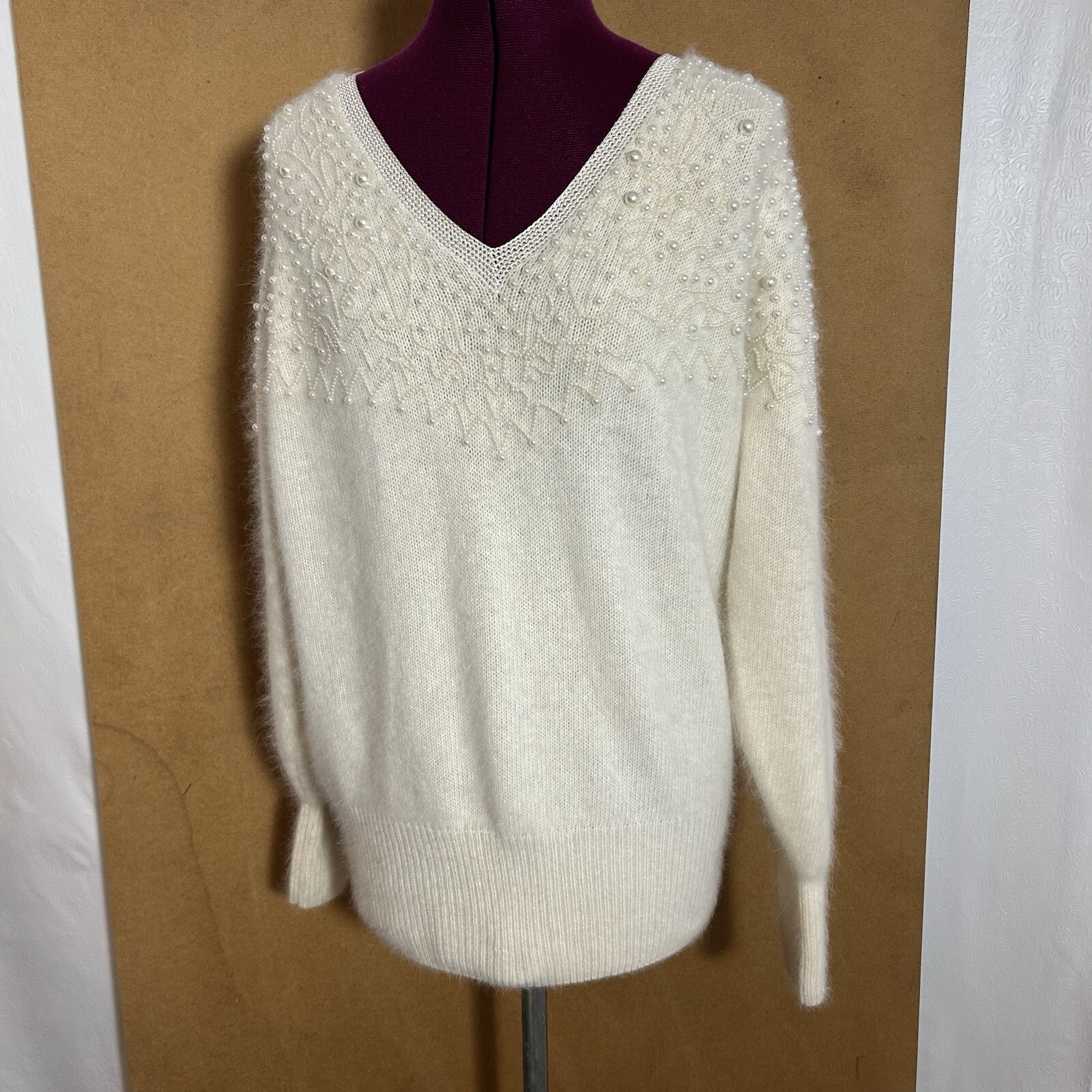 Vintage 80s Side Effects Beaded Ivory Wool Angora Rabbit Hair Sweater Sz M