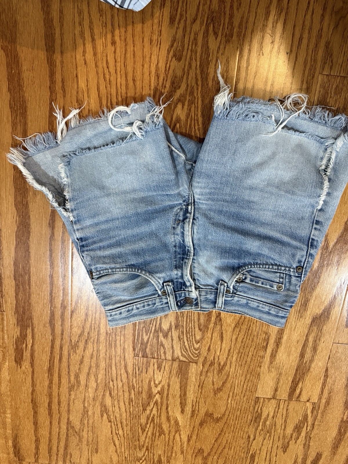 Vintage Women’s 501 Cut Offs Little e Denim Shorts. Frayed Boho Daisy Dukes