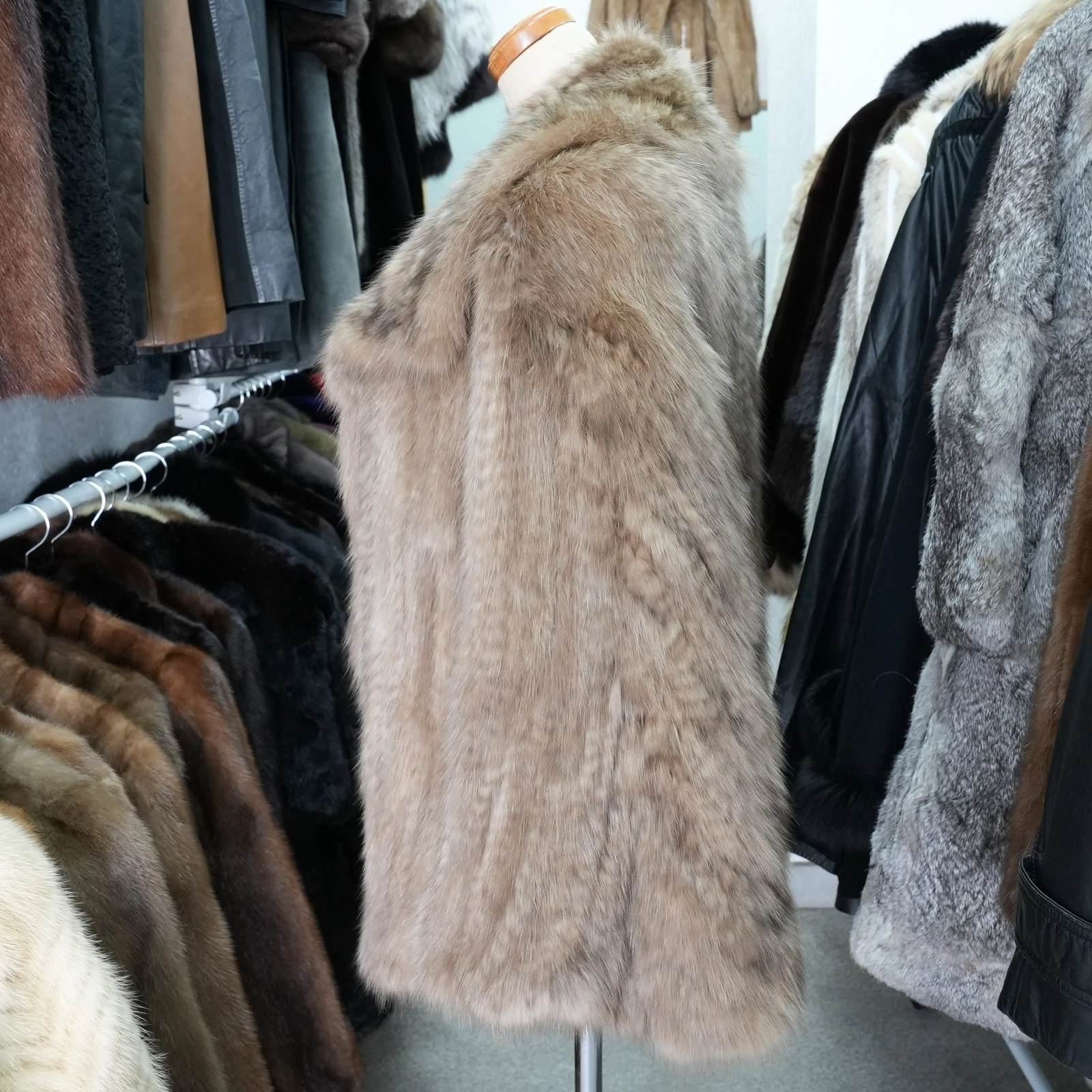 Sable Cape Very Soft – Genuine Vintage Fur From Japan