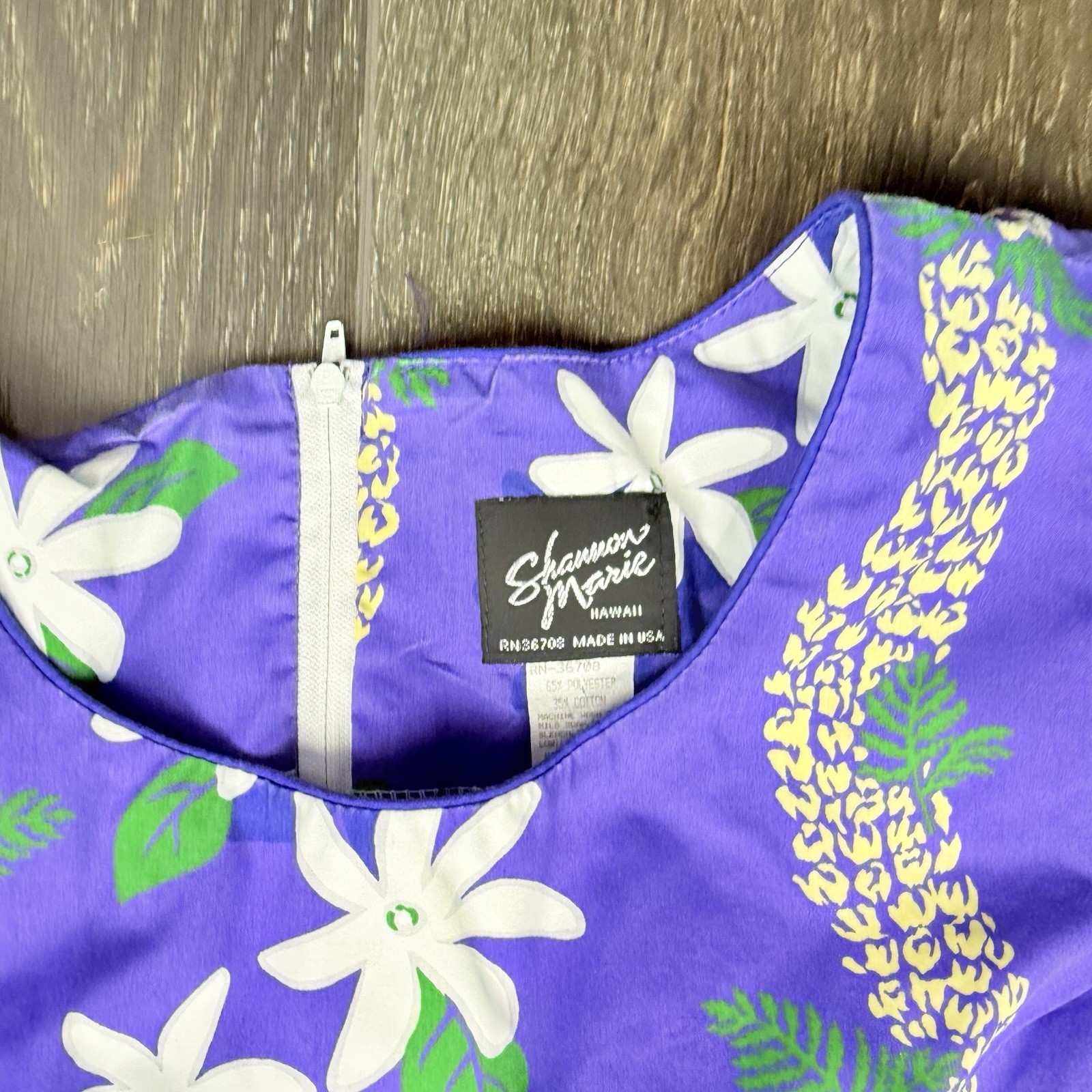 Vintage 90’s Hawaiian Shannon Marie Tea Length Muumuu Size Large