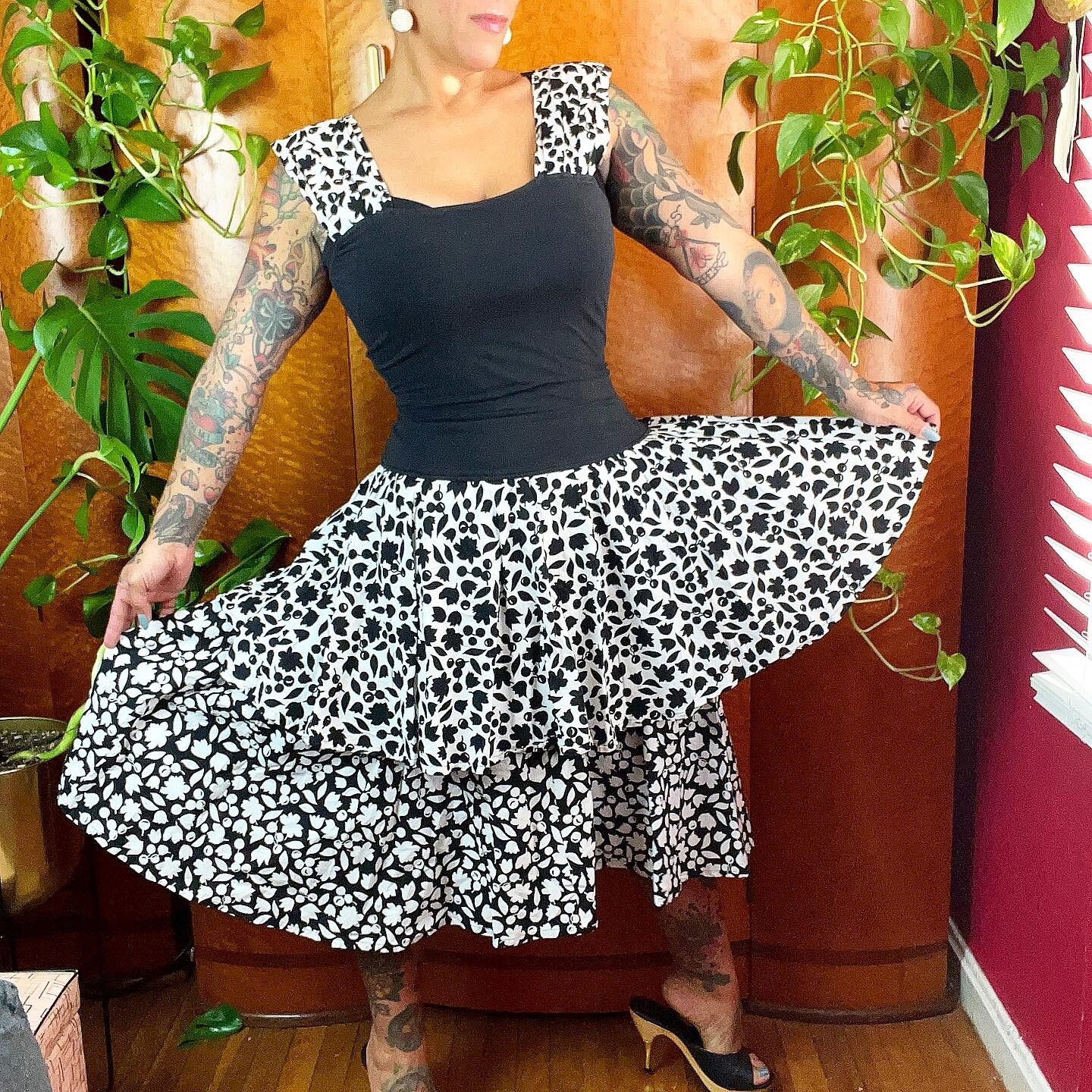 CHERRY PRINT Black & White Cotton 80’s 80s Italian Vintage Dress Sundress S M