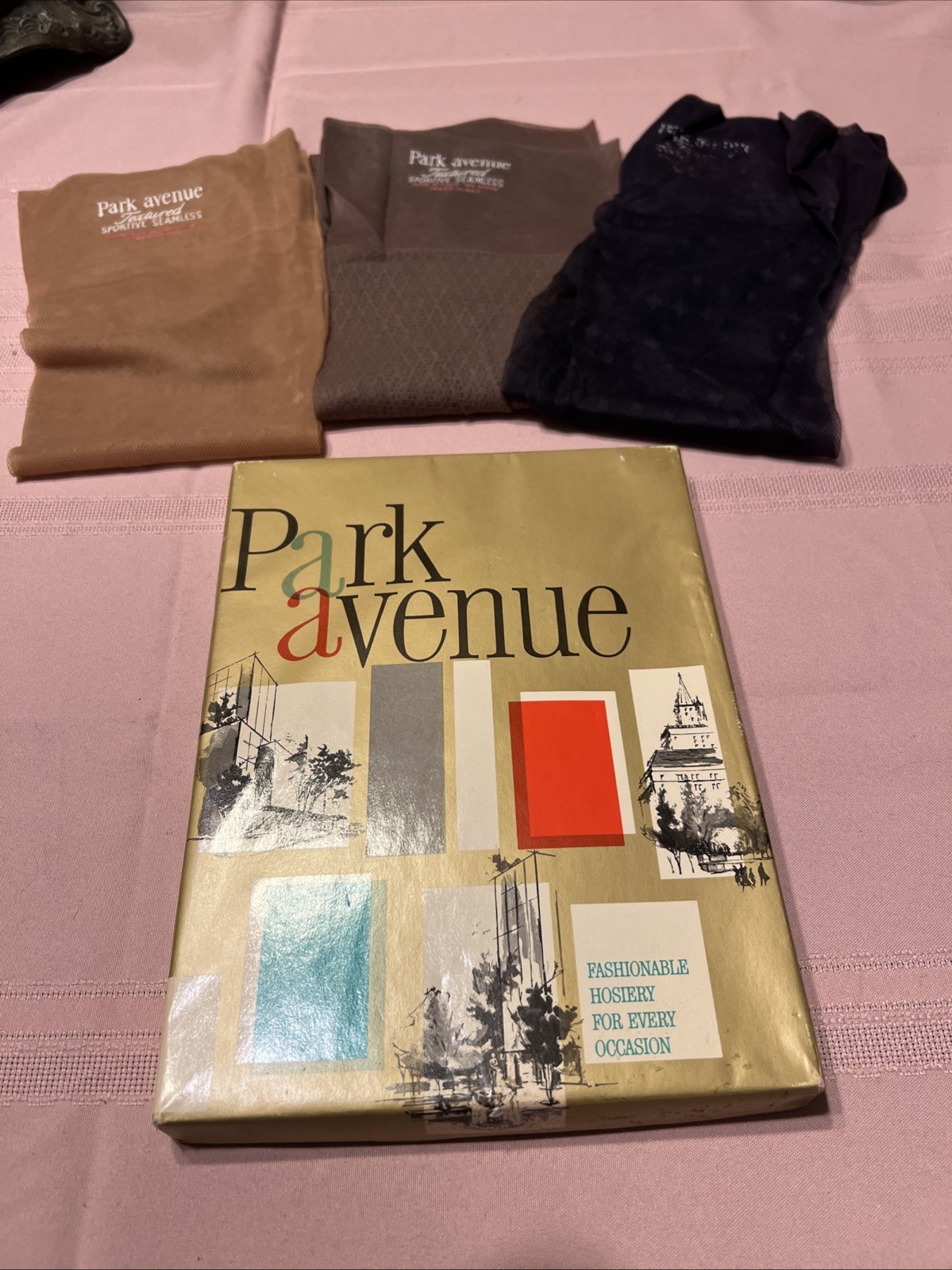 3 Vintage Park Avenue Textured Sportive Seamless Hosiery Size 10 Beige Blk Taupe