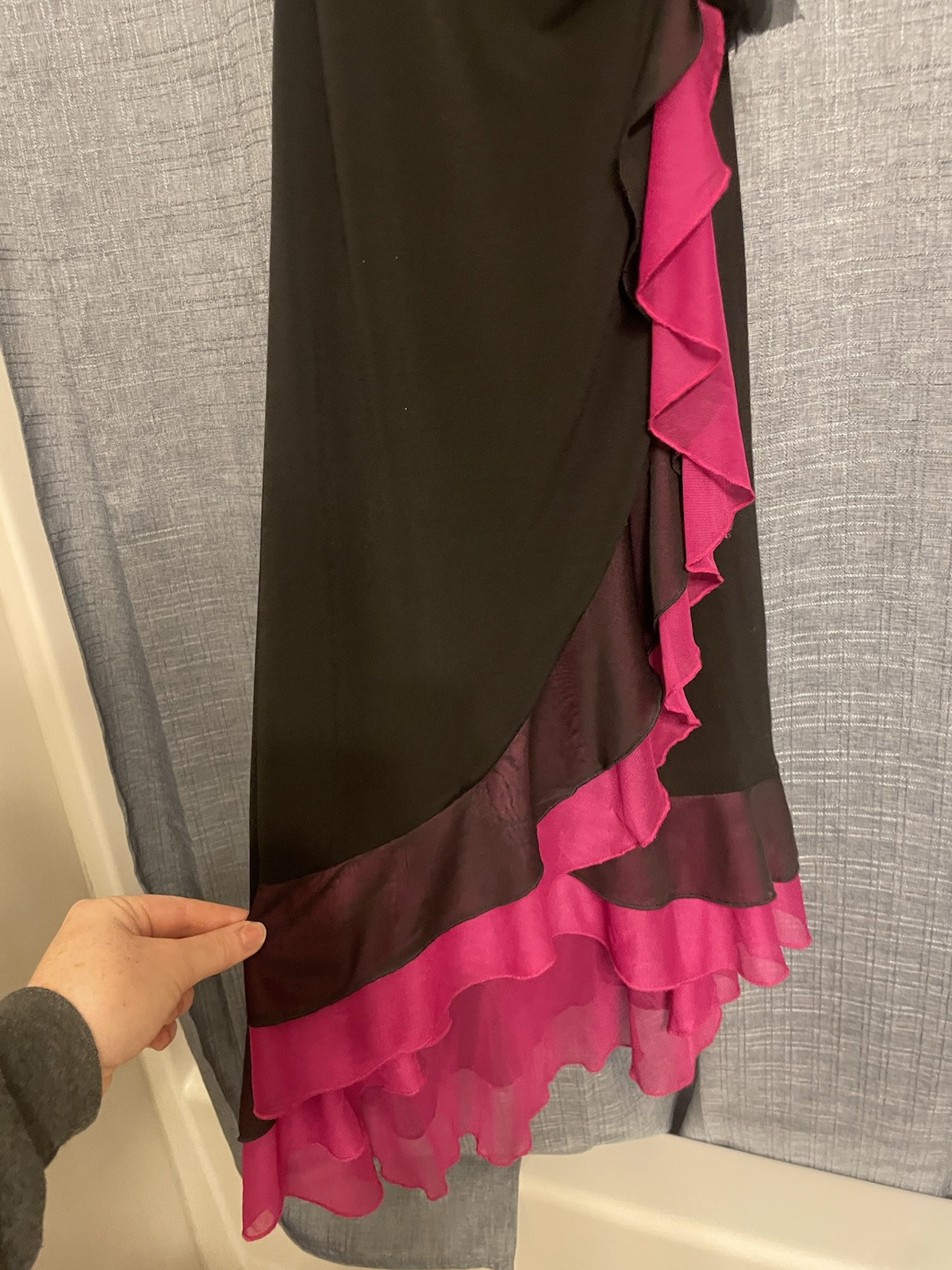 90s/early 2000s/Y2K Ruby Rox Medium Pink/black Salsa Sexy Flower Detail Dress