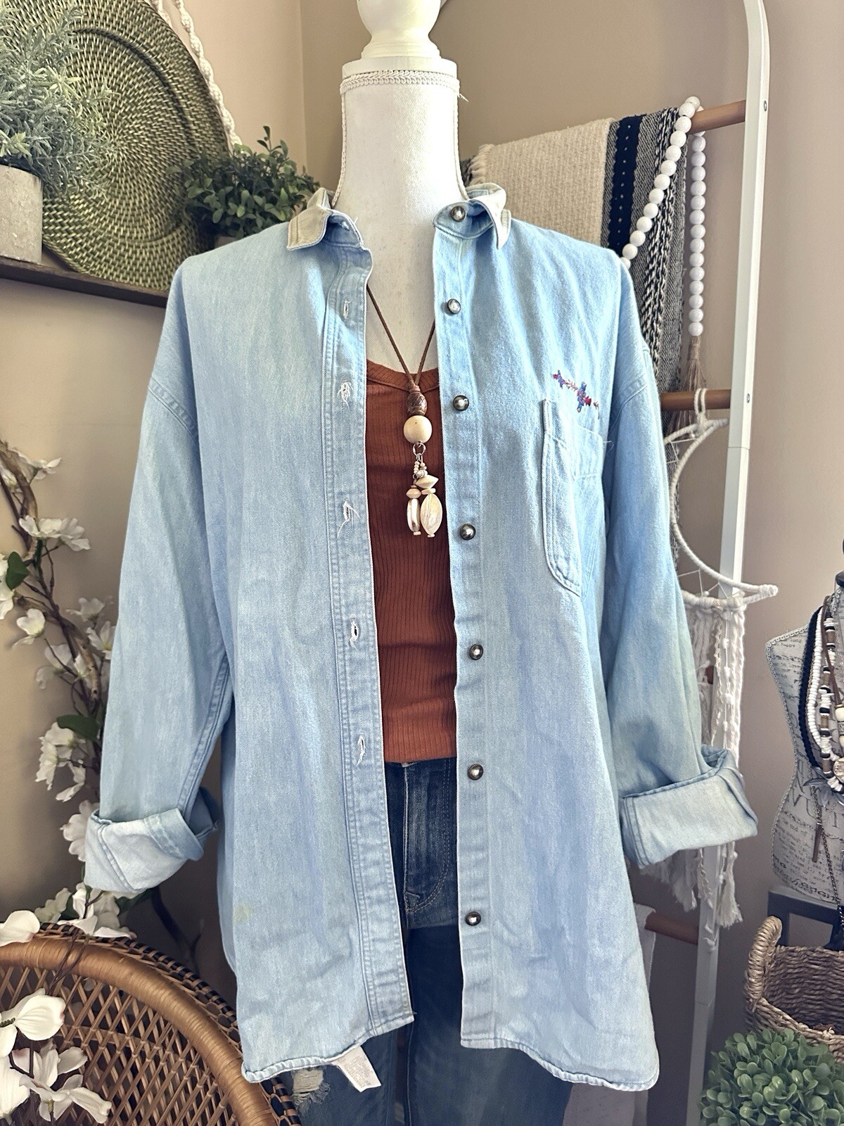 Vintage Woolrich Western Double Sided Tribal Embroidered Bleach Denim Top Sz XL