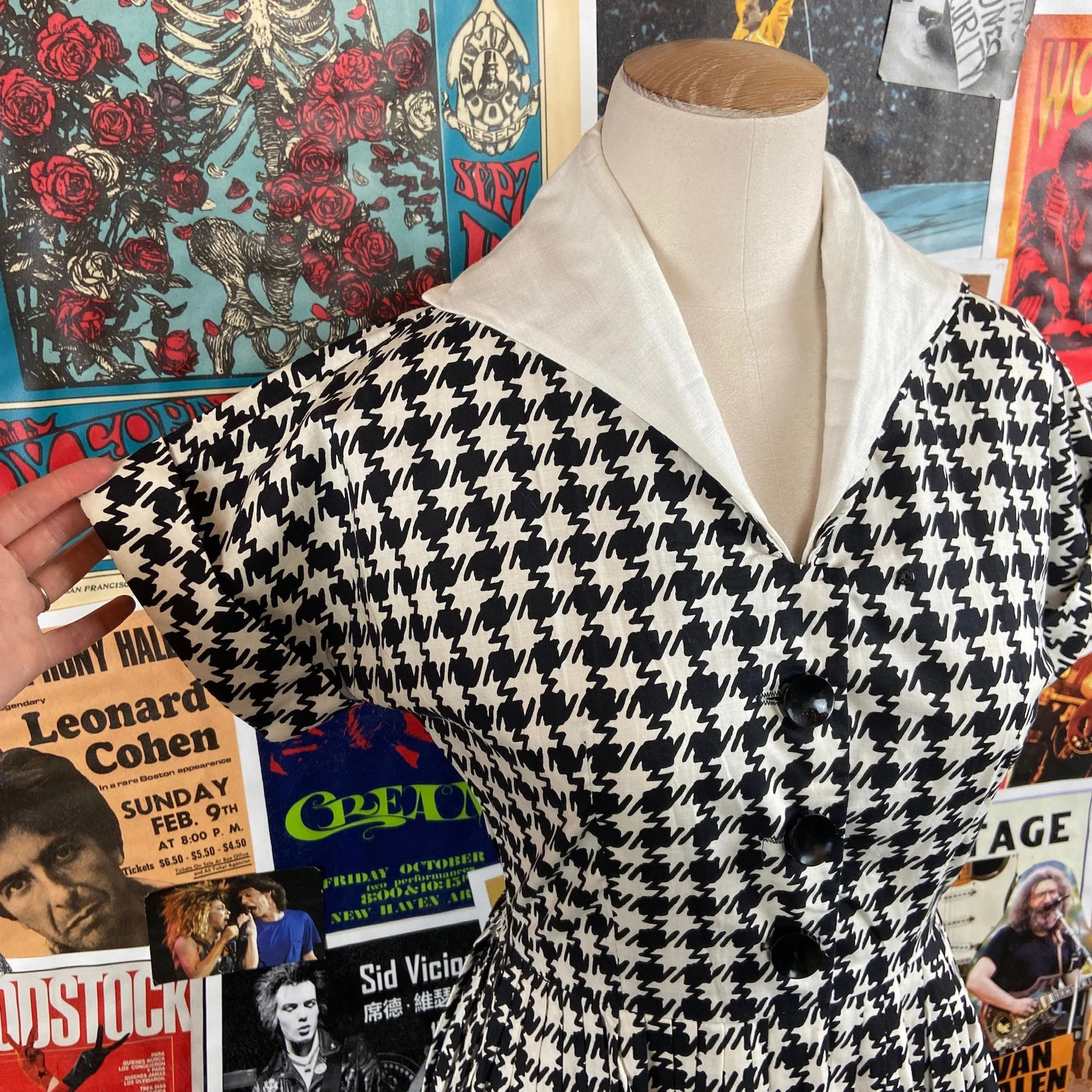 Vintage 50s-60s Black White Houndstooth Fit and Flare Shirtwaist Dress XS Retro