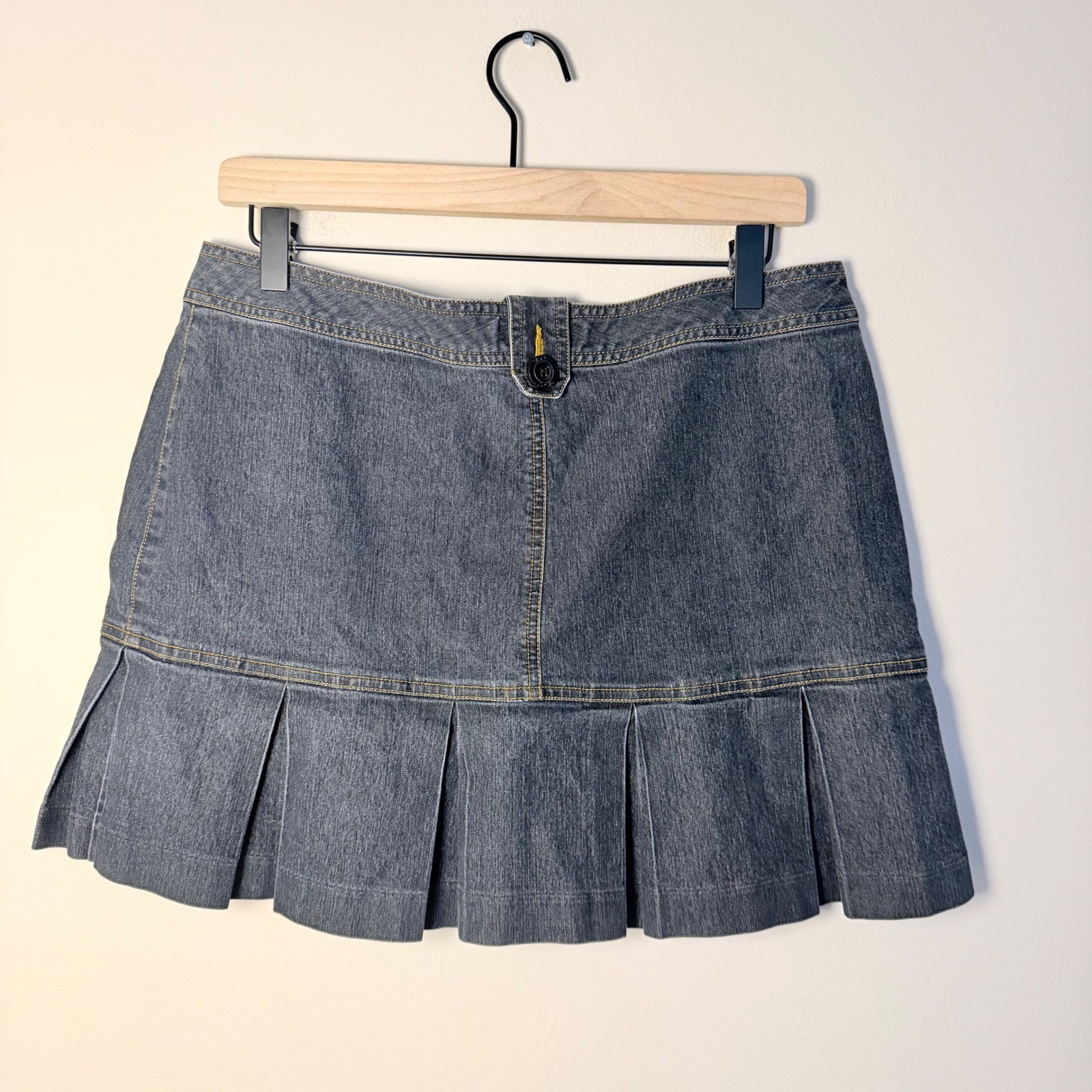 VTG Bisou Bisou Dark Wash Denim Mini Skirt Pleated Y2K Women’s SZ 12 Cotton