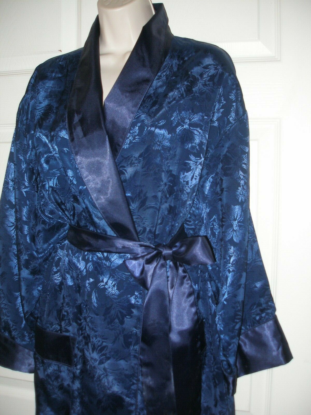 Sleep Solutions Women’s Vintage Blue Long Robe and Nightgown Set Medium New