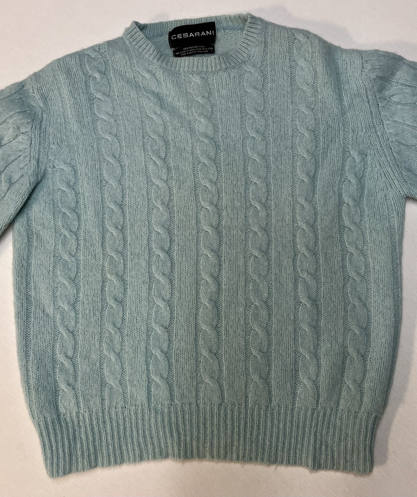 Vintage Cesarani Cable Knit Sweater 100% Shetland Wool Hong Kong Sz L Chest 42”