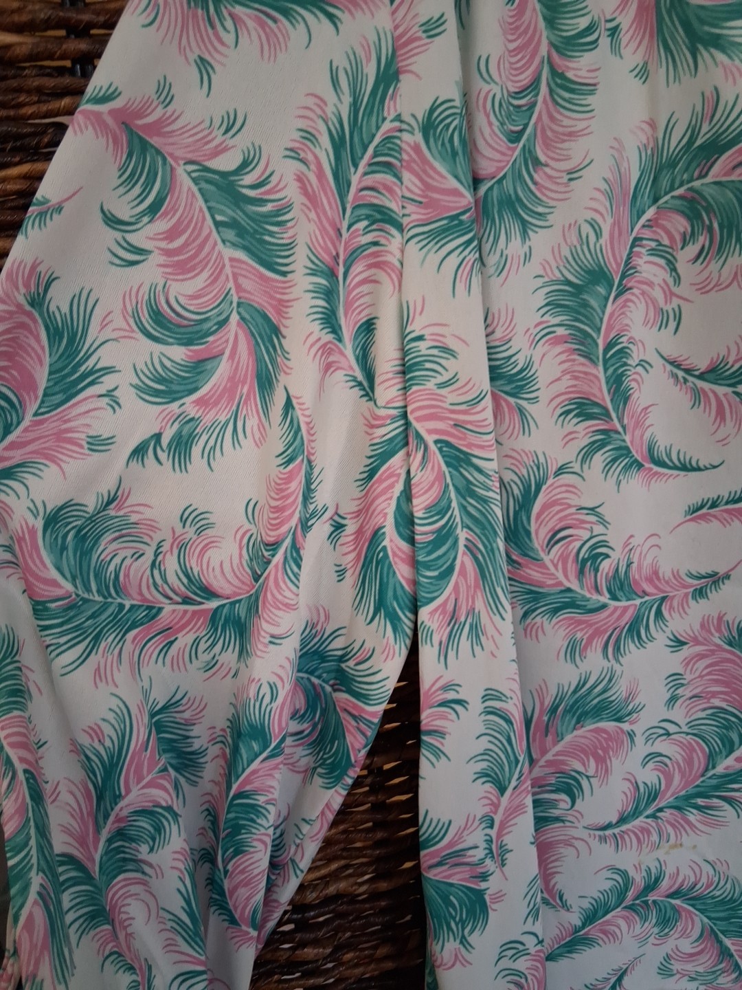 Vintage 70s Blue And Pink Paisley Feathers Med? Retro Disco Groovy Mod Unbrand
