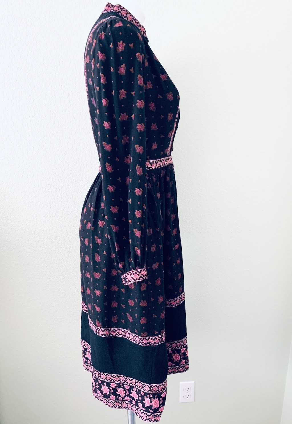 Ritu Kumar Judith Ann Vintage 1970s Boho Indian Block print prairie dress S/M