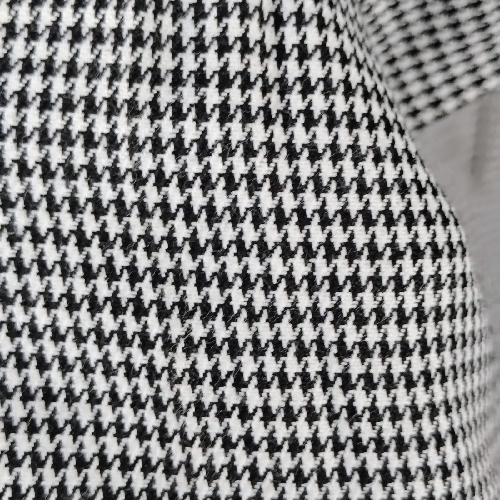 Vintage Black White Houndstooth Pleated Maxi Skirt High Waist Made USA 30 Waist