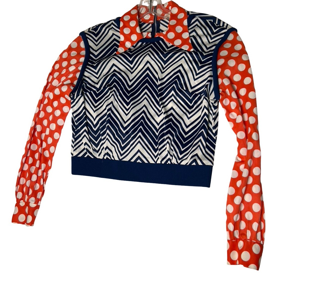 70s Questo of Wilroy Funky Dagger Collar Blouse Sz S/M Orange Polka Dots Chevron