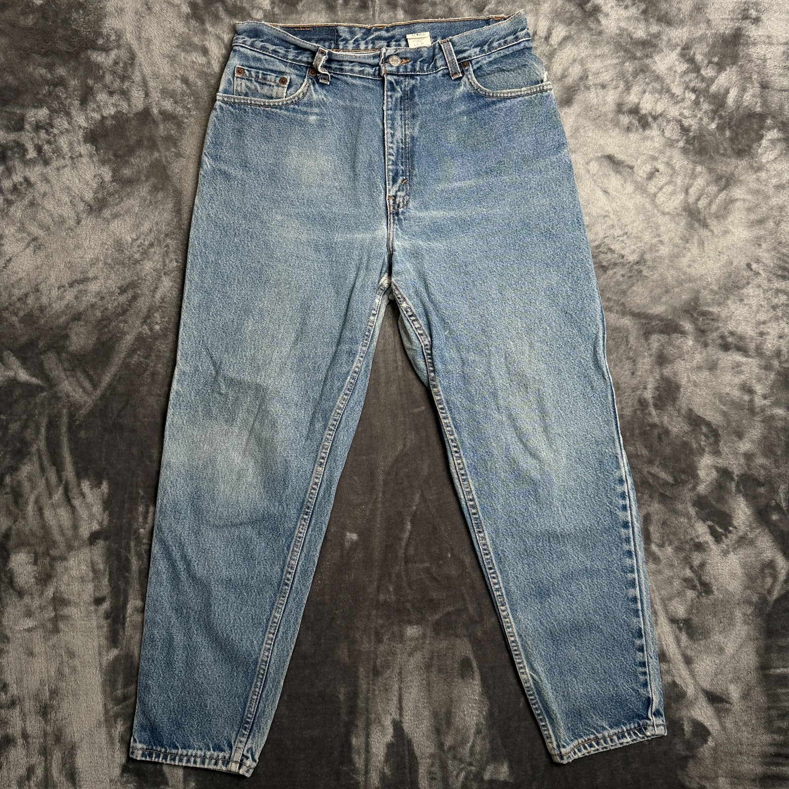 Vintage Womens Levi’s 550s Relaxed Fit Tapered Leg Size 12 Faded Wash 5 Pocket