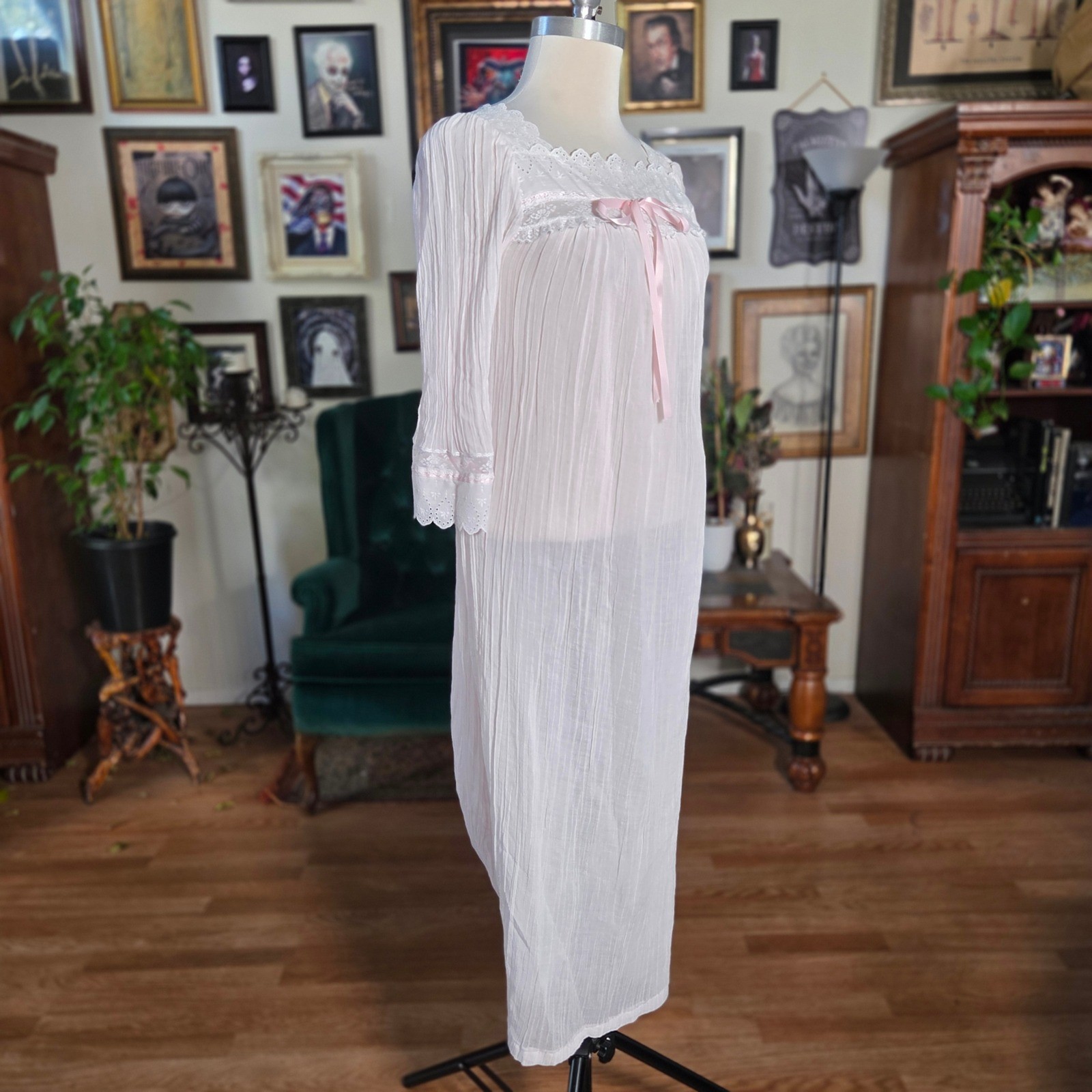 Vintage 70s Windy Rose Pink Crinkle Gauze Nightgown Lace Ribbon Trim Maxi Dress