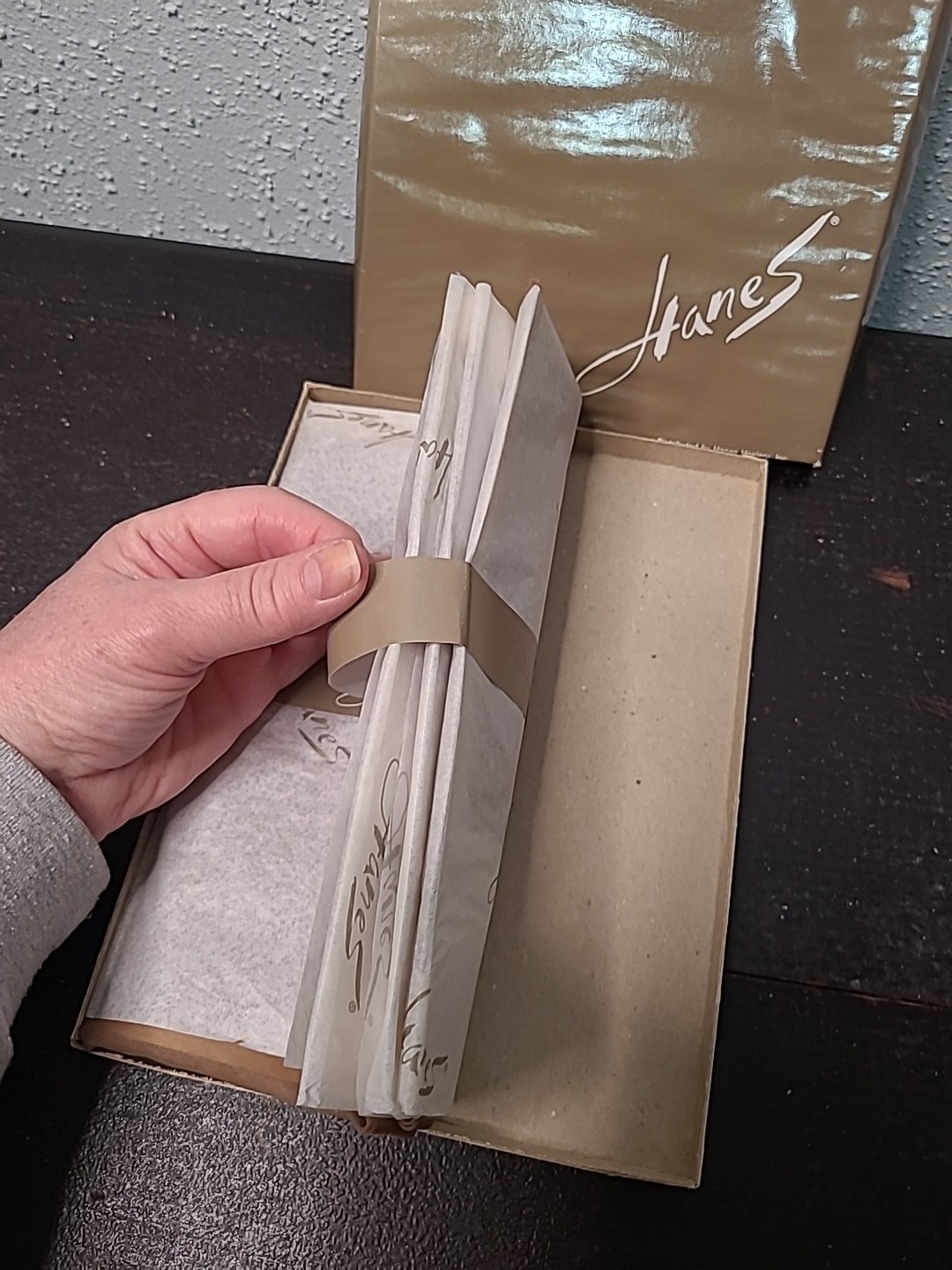 Vintage 3 Pair Flat Knit Garter Stockings Hanes 530 M Driftwood 9.5 9 1/2 M NOS