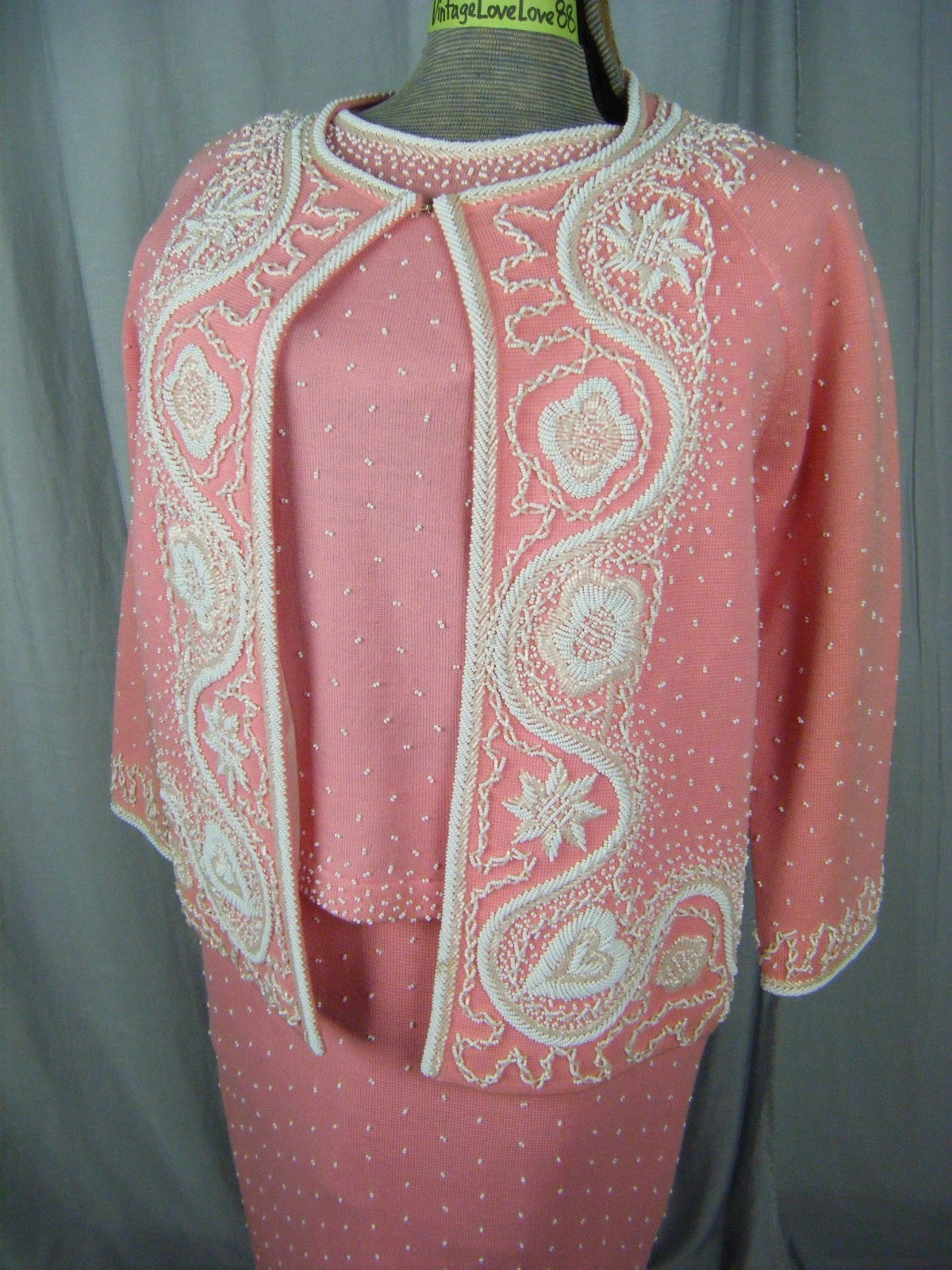 MISS BOUTIQUE CALIFORNIA Vtg 60s Pink Wool Beaded 3 pcs Skirt-Bust 34/Waist 27