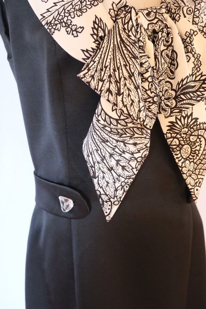 Vintage 60s Mod Black & White Scarf Silk Dupioni Shift Dress Mid Century Office