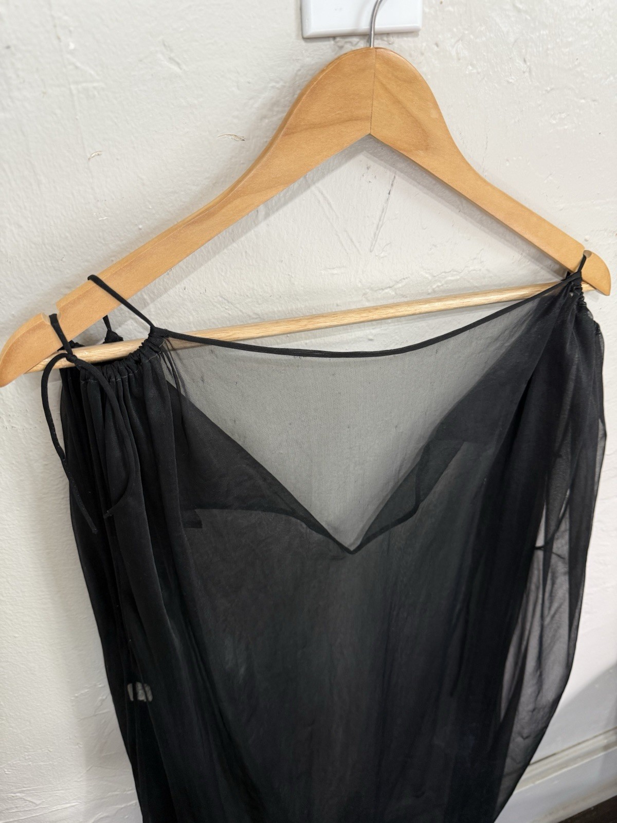 Vintage 60s Eyeful By The Flaums Nightgown Negligee Nylon 34 Black Grecian USA
