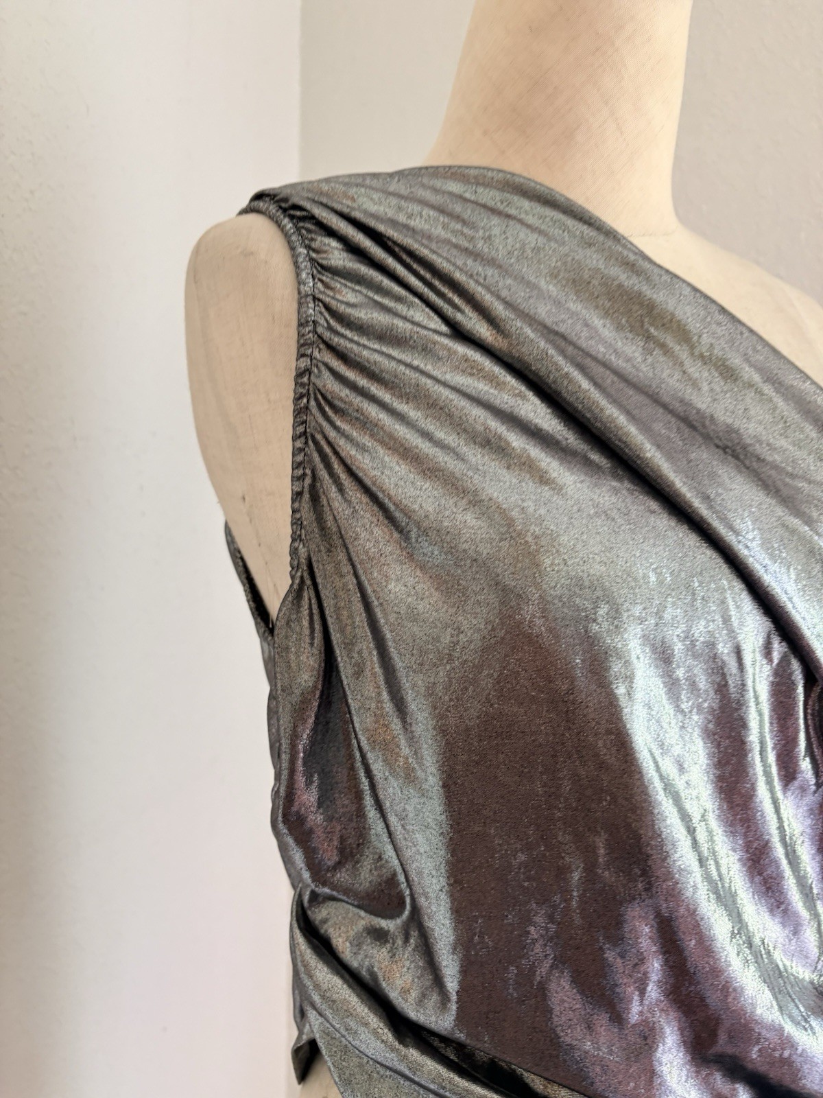 VTG WearEver Top One Shoulder Going Out Top Metallic Silver Lame Slinky Crop Y2K