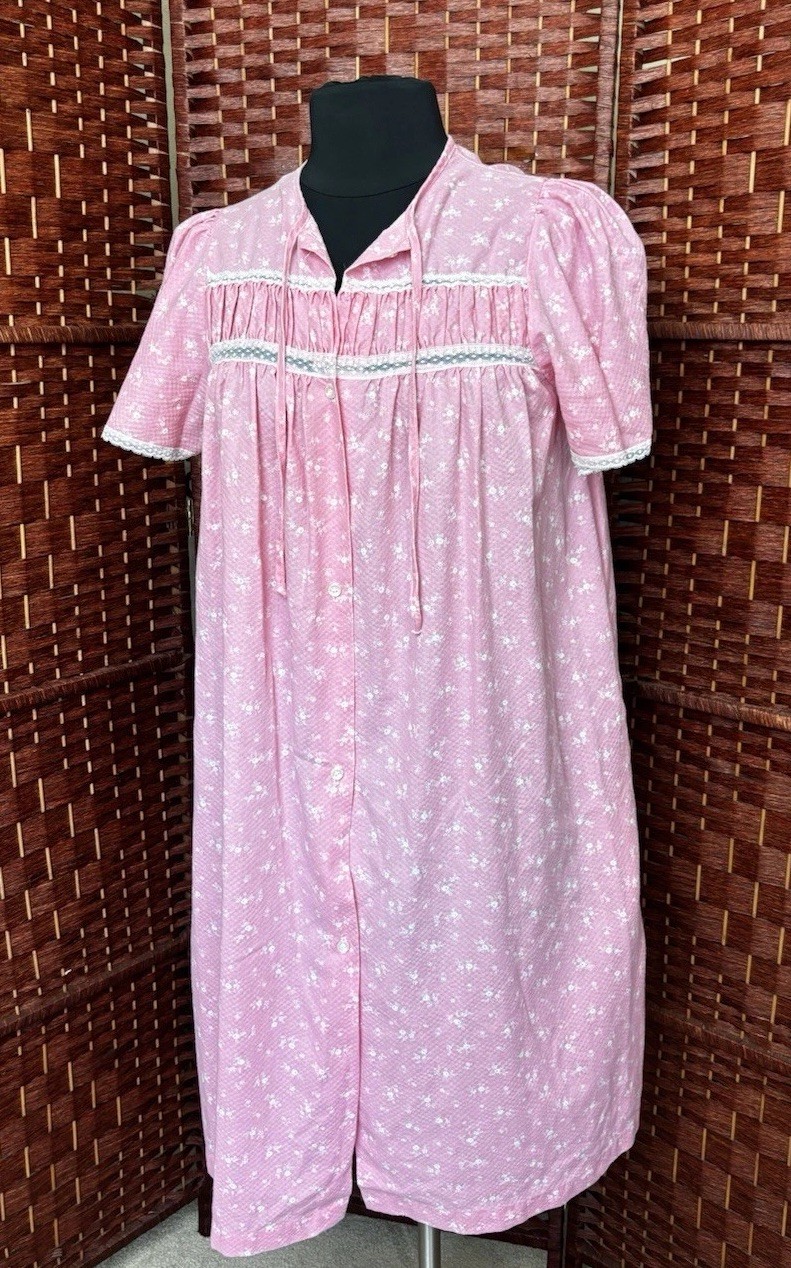 Vintage Brandywine Pink Floral House Dress Cottagecore Prairie Grannycore Small