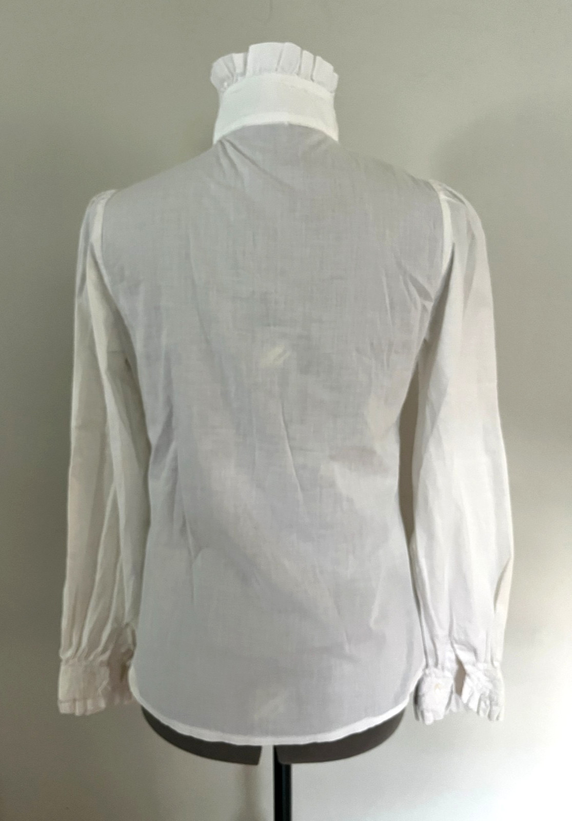 VTG Laura Ashley Sz S Irish Cotton Pintuck Ruffleneck Popover Blouse