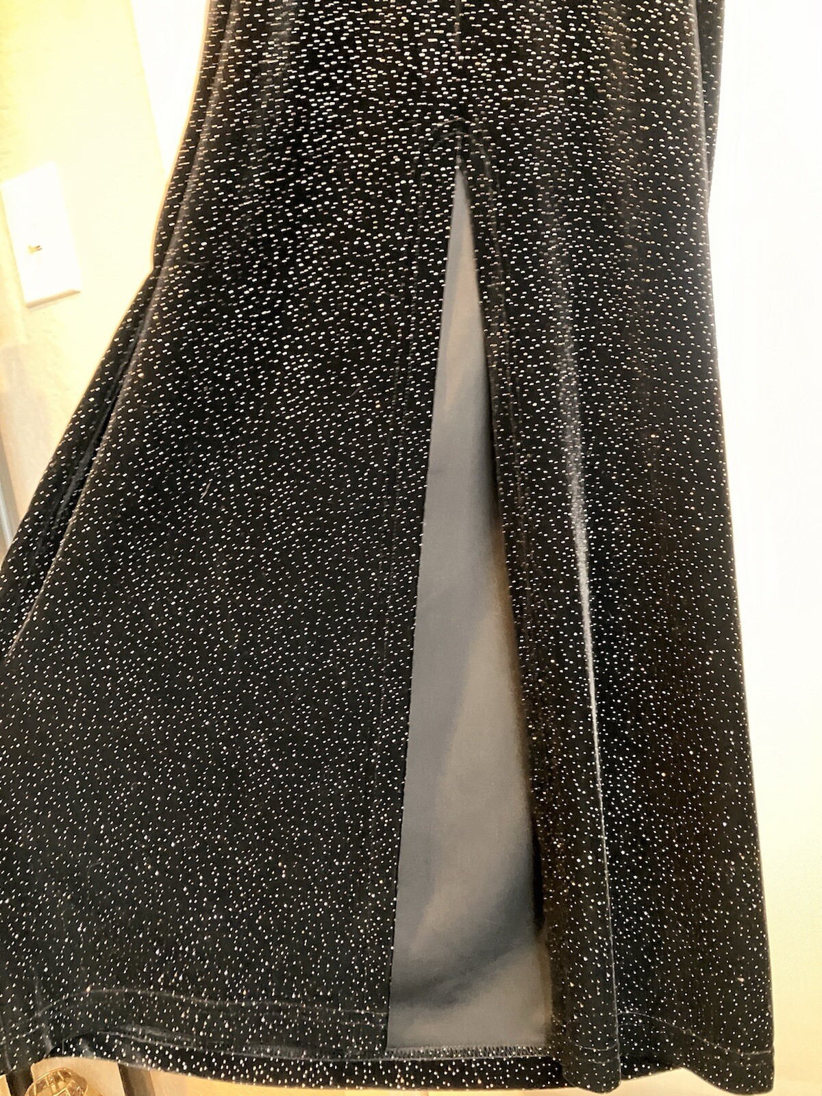 Women’s Be Smart Floor Length Black Velvet Dress w/Glitter Sz 9/10