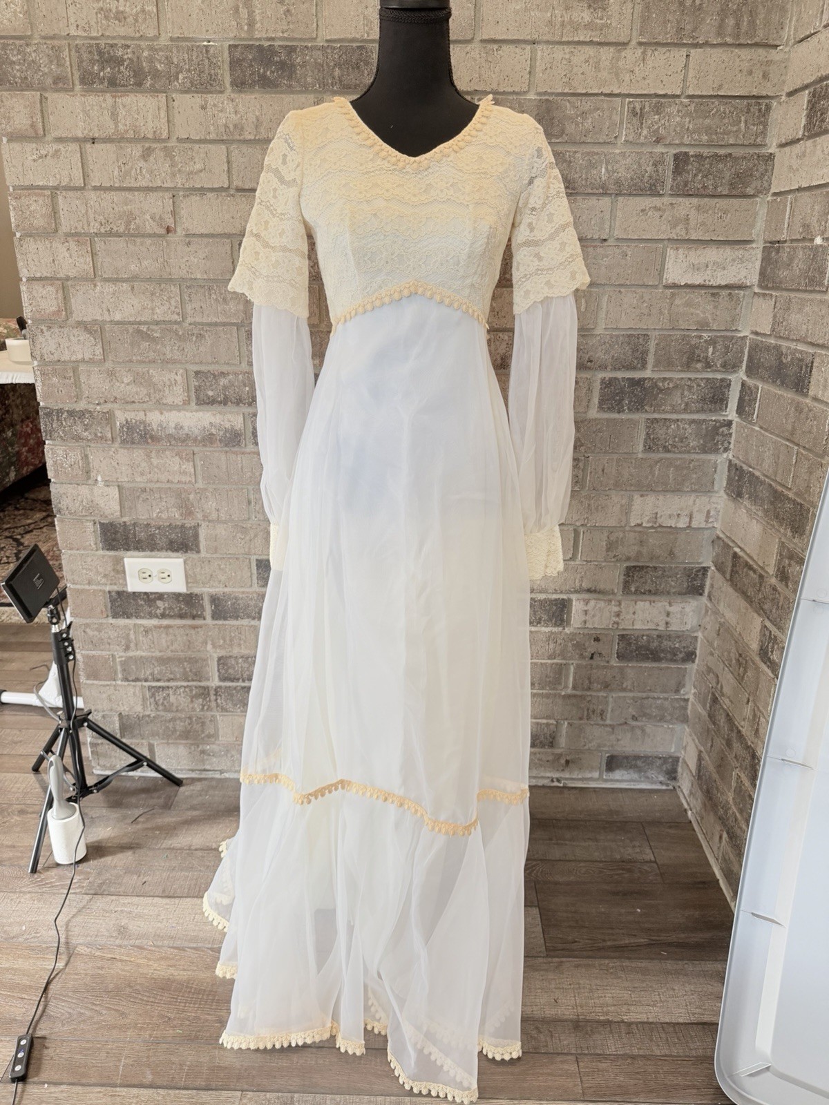 Vintage Wedding Dress Victorian Romantic Cottage Empire Waist Size 7/8 91831