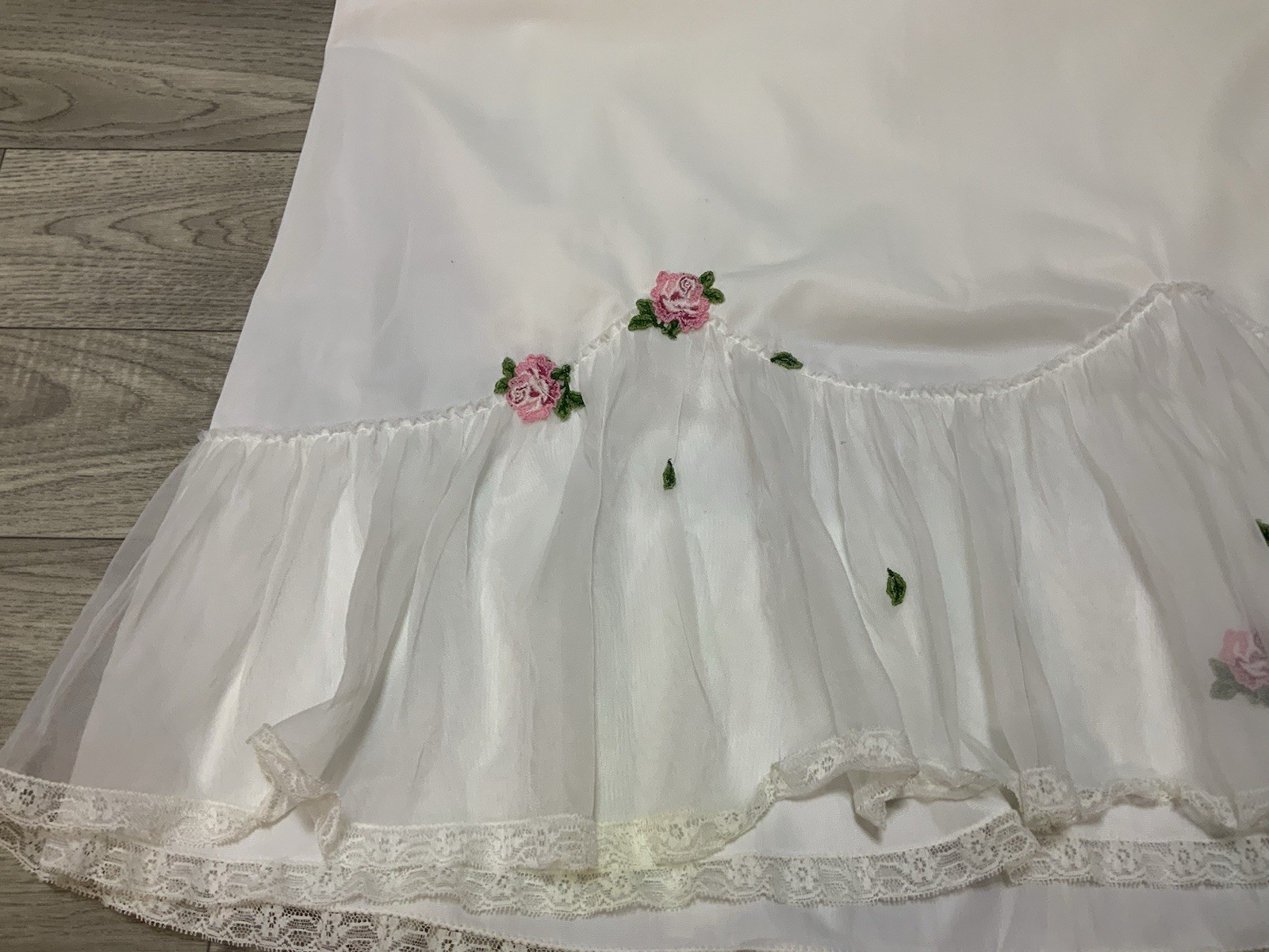 Vintage LAROS Full Sheer Slip Night Dress Gown Applique Flowers Size 38