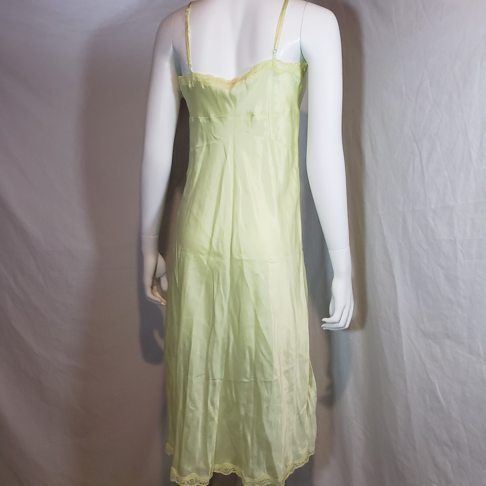 Victoria’s Secret Silk Satin Nightgown Slip Medium Pale Green Embroidered Floral
