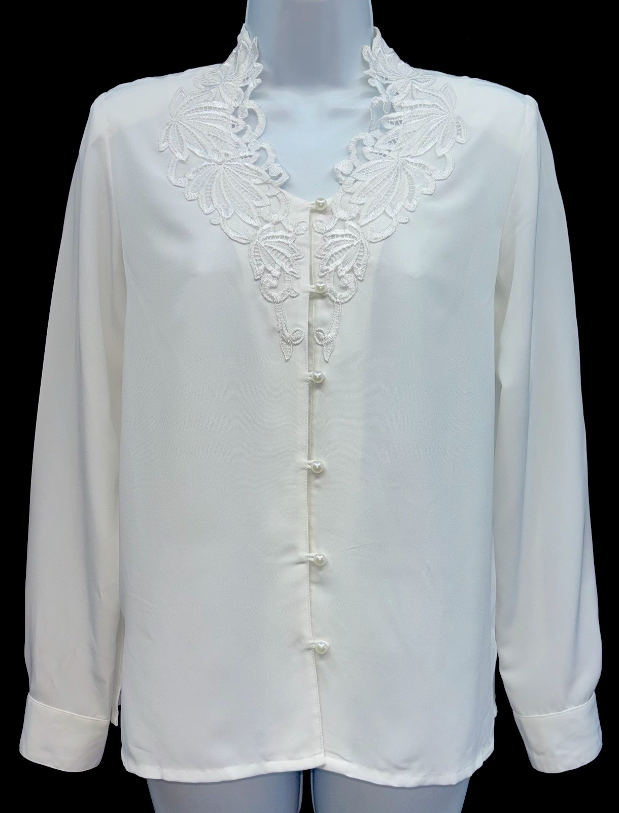 VTG Liz Baker Women Size 2P Button Up Long Sleeve Lace Detail Blouse Solid White