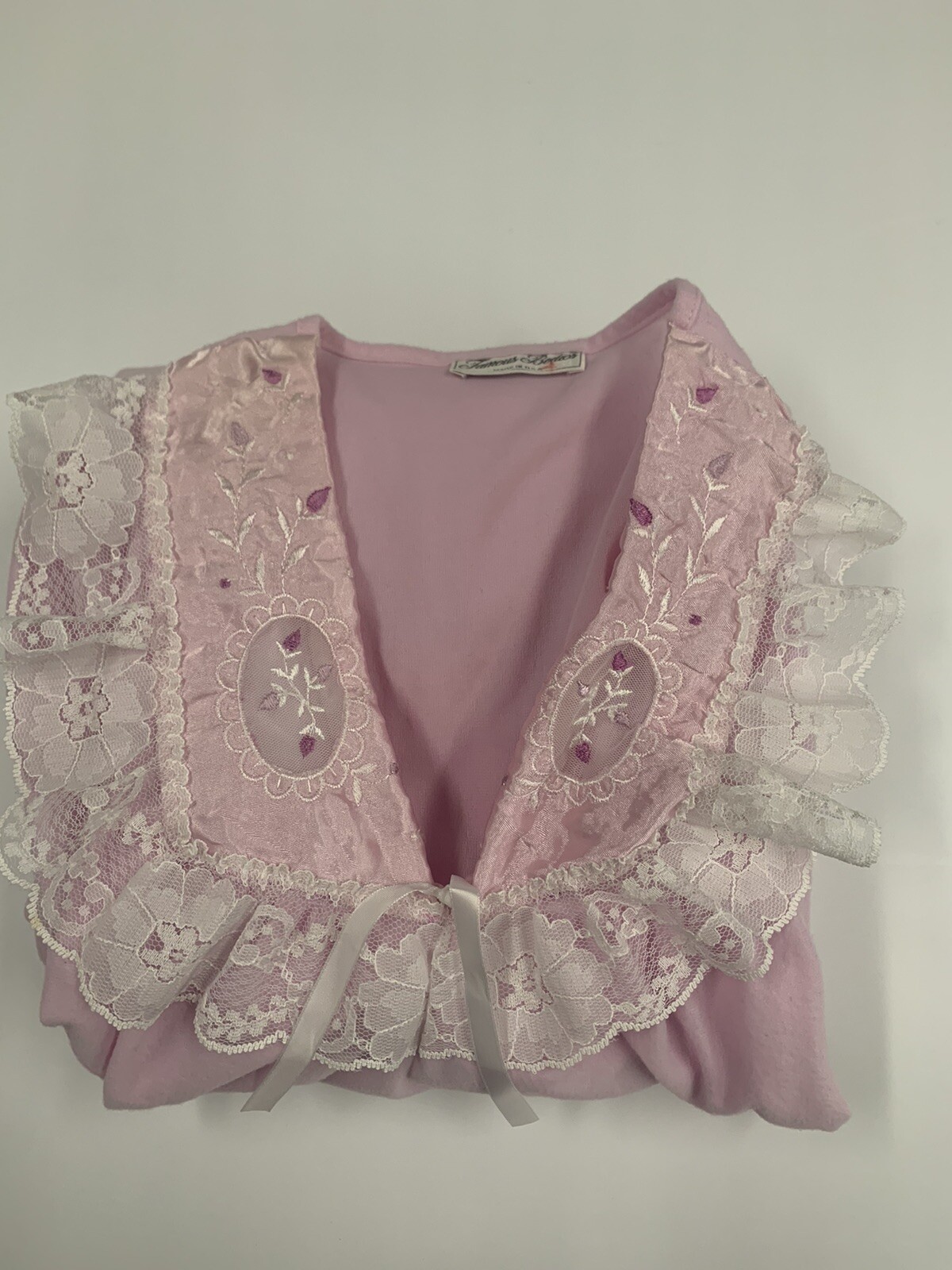 Vintage Sears Famous Bodies Nightgown Women’s Size Small Nylon Blend Made in USA