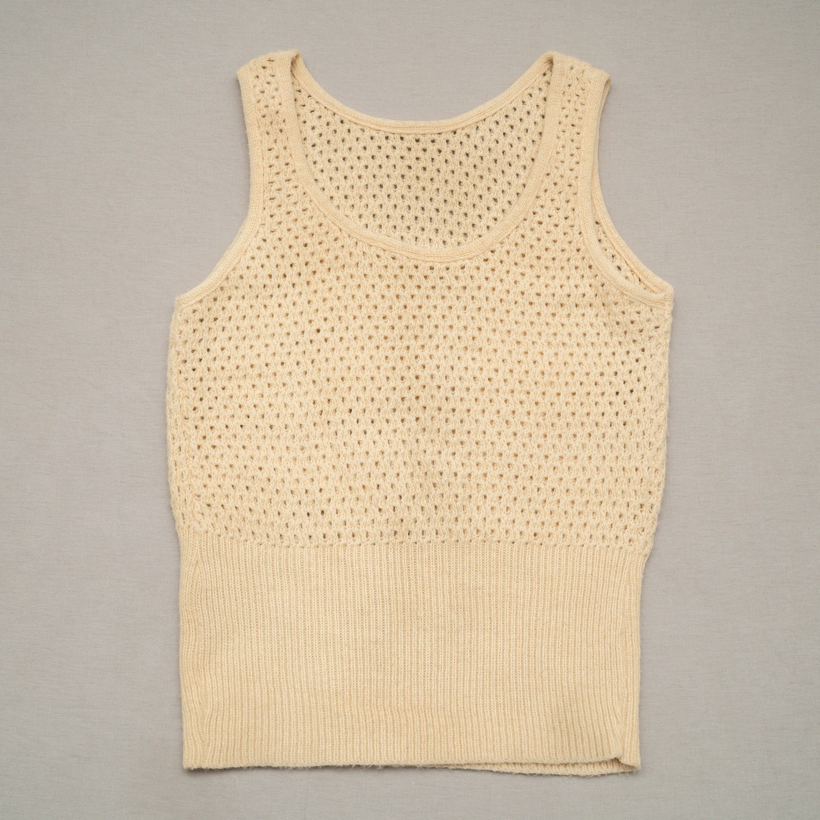 Vintage 60s Sebring Knit Tank Top Mesh Style Shirt Adult Small