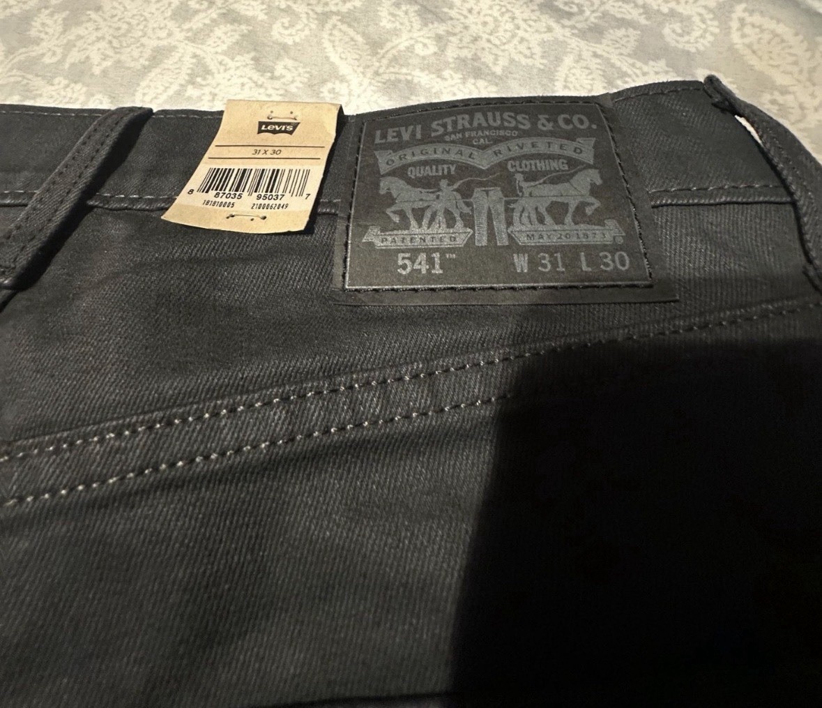 Guess Jacket And Levis $100