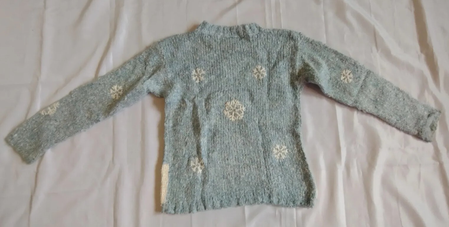 Vintage 80s Teddy Bear Chunky Knit Winter Snowflake Sweater. Mandal Bay Size 7/8