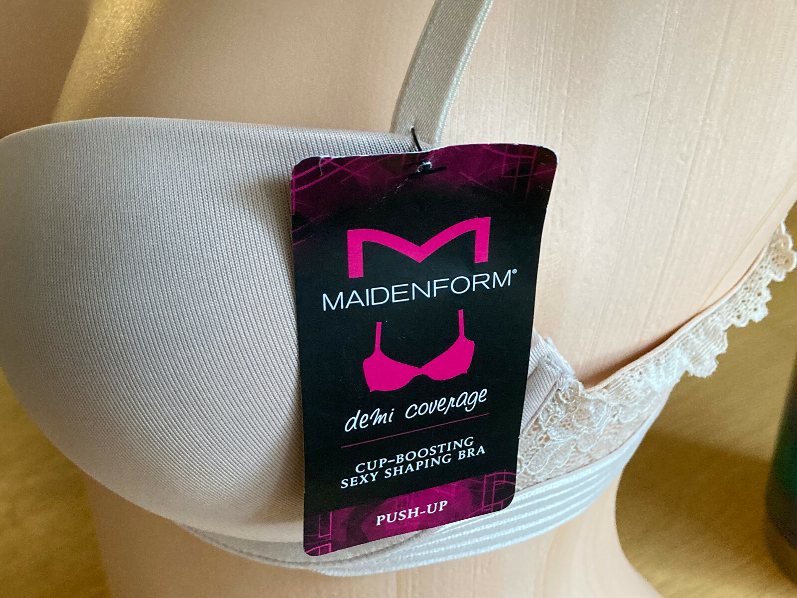 222 Maidenform 36B Nude Demi Cup Boosting Push up Underwire Bra #1101 NWT