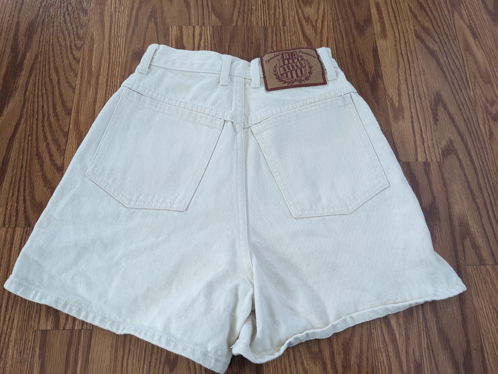 Vintage 90s BONGO super high rise Mom denim jean cream shorts Brass Plum USA 1