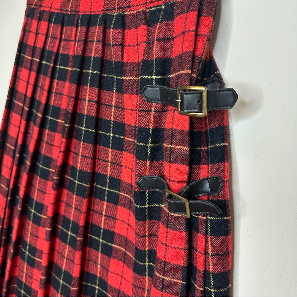 Vintage 70s ILGWU Tartan Plaid Pleated Double Buckle Kilt Skirt