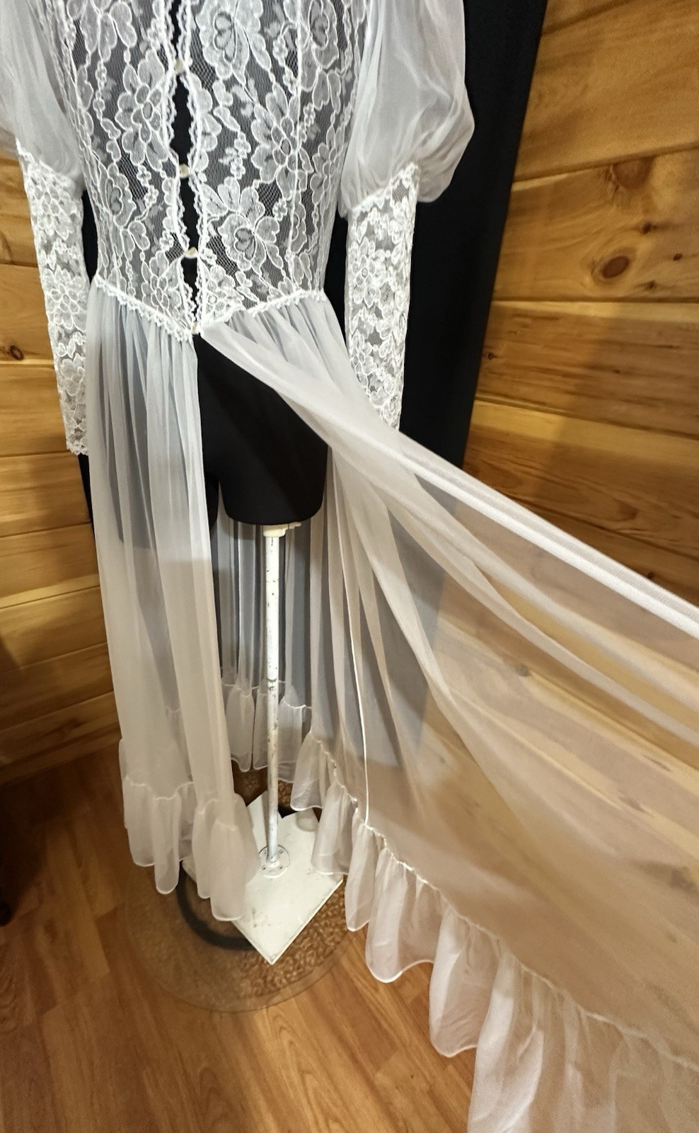 VTG Henson Kickernick White Sheer Lace Peignoir Robe Bridal Bustle Train USA M