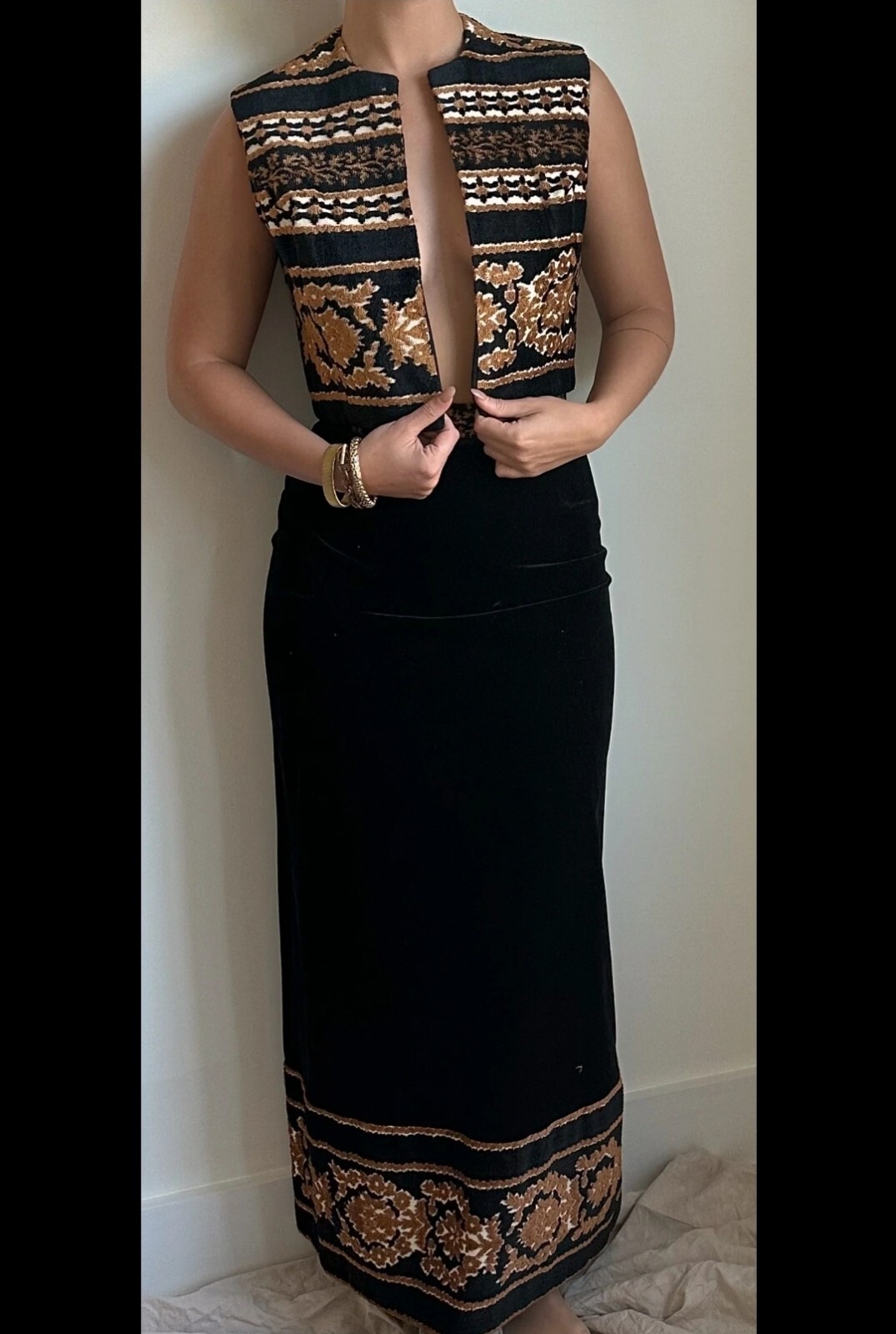 Vintage 60-70s Jo Hardin Tapestry Carpet Vest /skirt Set Boho Hippie Festival