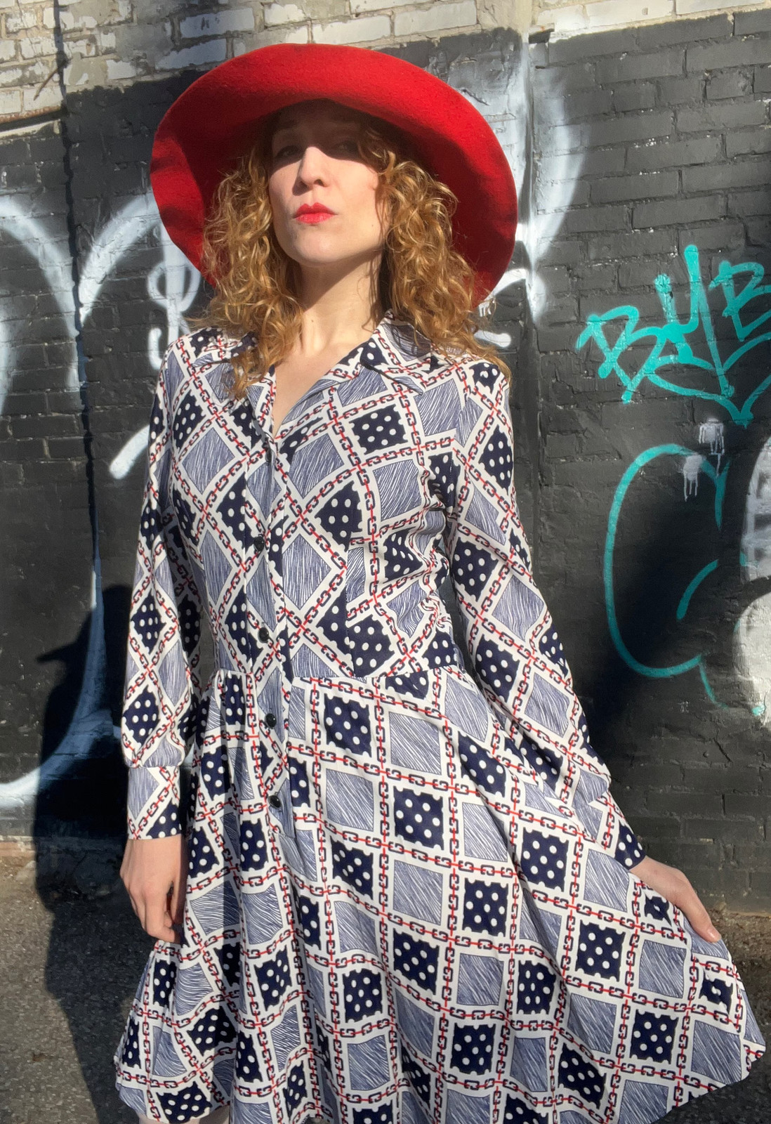 GG CHAIN PRINT Vintage 1970s Mod Optic Polka-Dot Argyle Printed Dress