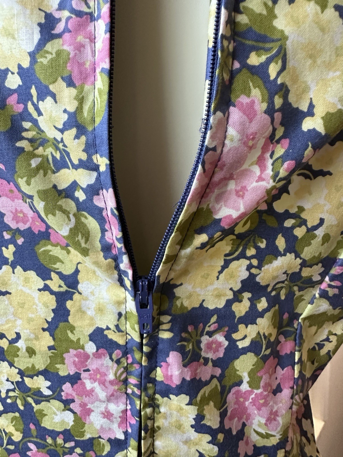 Pre-owned Vintage Laura Ashley Floral Print Maxi Dress Size 6