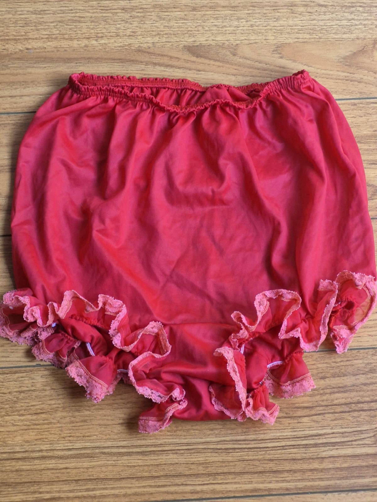 Vintage 70s Jer Marai Red Nylon High Waist Gusset Ruffle Lace Pin Up Panties
