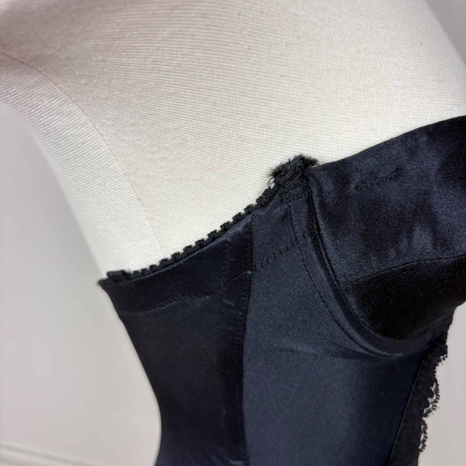 Partners Intimates Vtg Body Shaper Girdle Size 34B Black Lace Trim Strapless