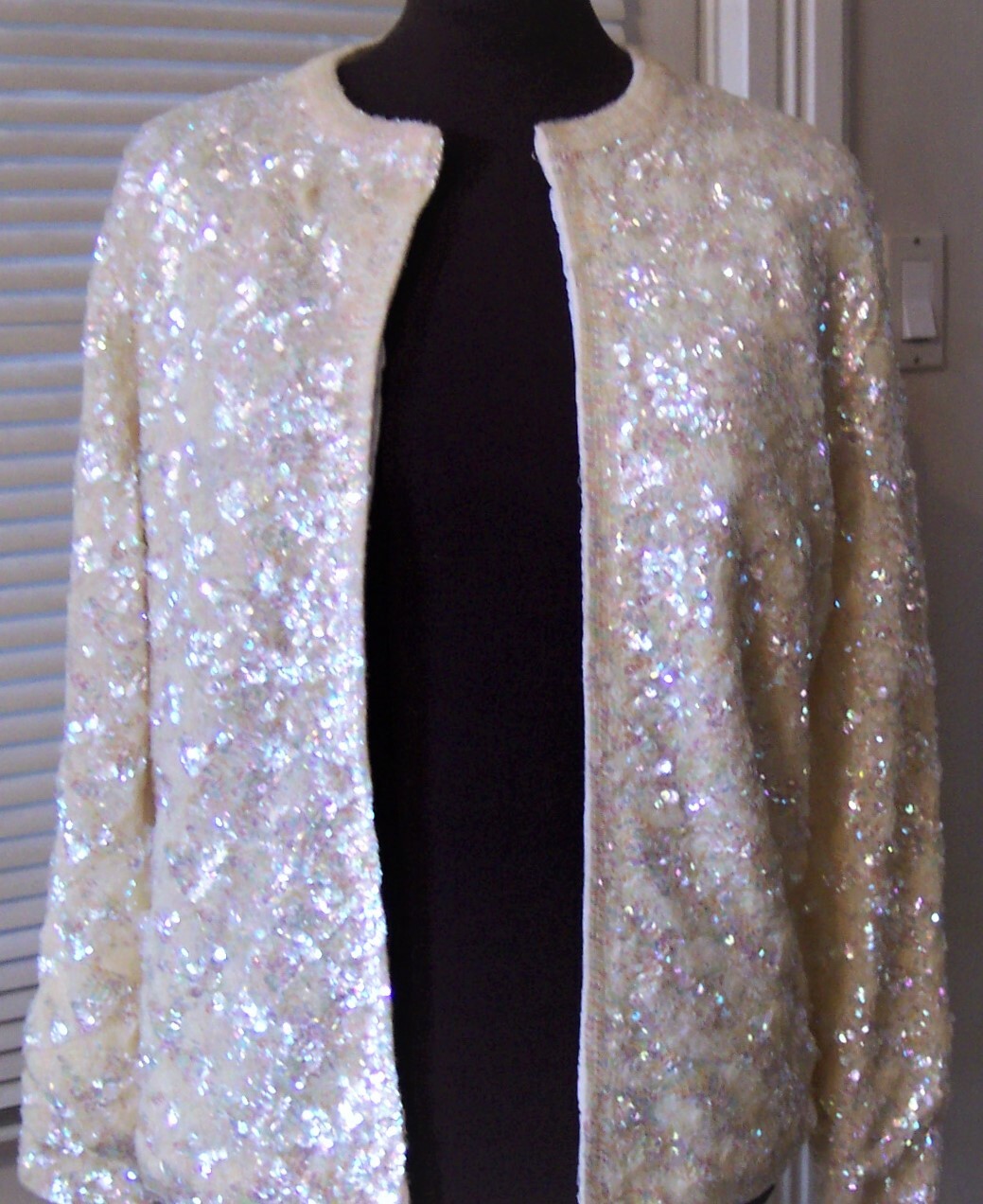 vintage stunning White Aurora Borealis sequins wedding Party grandmas sweater 42