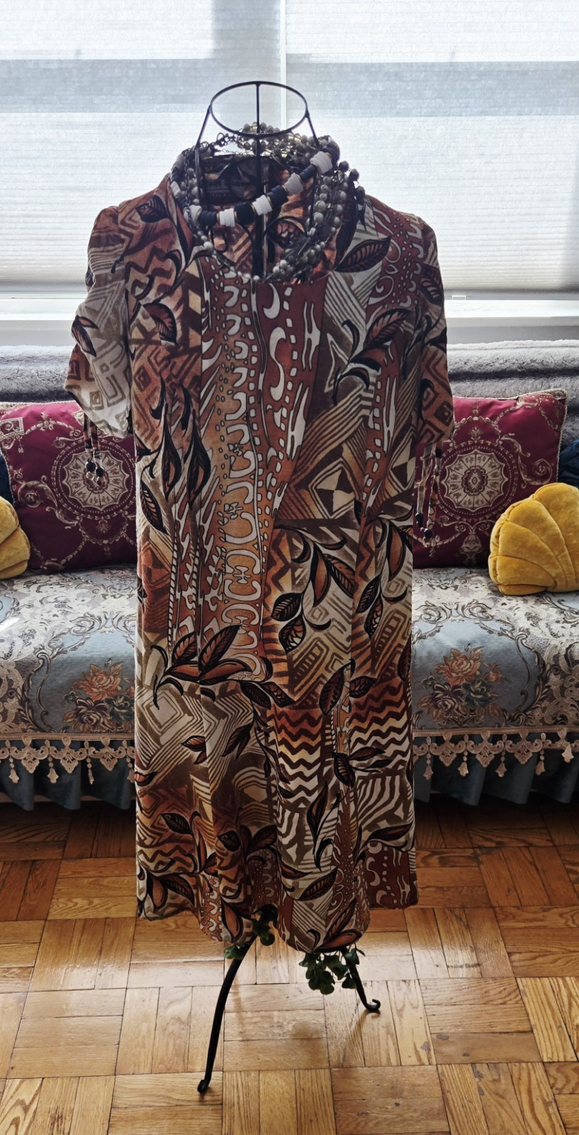 Vintage Emotions 90s Tribal Brown Short Sleeve With Bead Trim Past Knee Dress