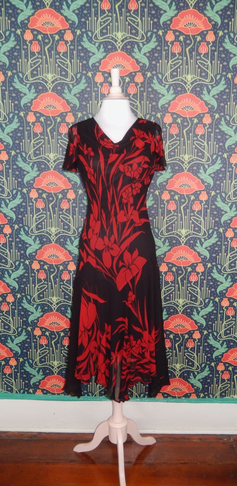 Vintage 90’s Y2k Red Black Handkerchief Whimsigoth Pointy Hem Cowl Neck Dress