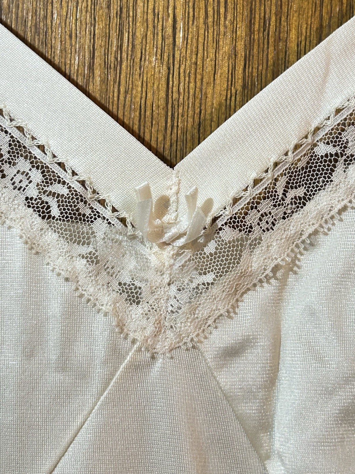 Vintage 2 Pc Nylon & Lace Full Slips Blush & Ivory SZ 40L XL Lorraine Shadowline