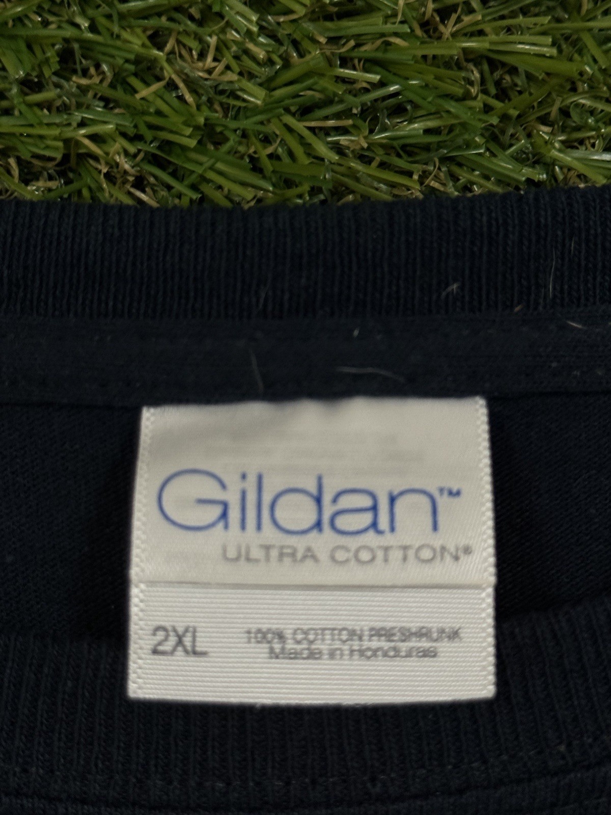 Vintage Gildan Ultra Cotton Army Wife Tribal Y2K Flame Pink Tee 2XL XXL